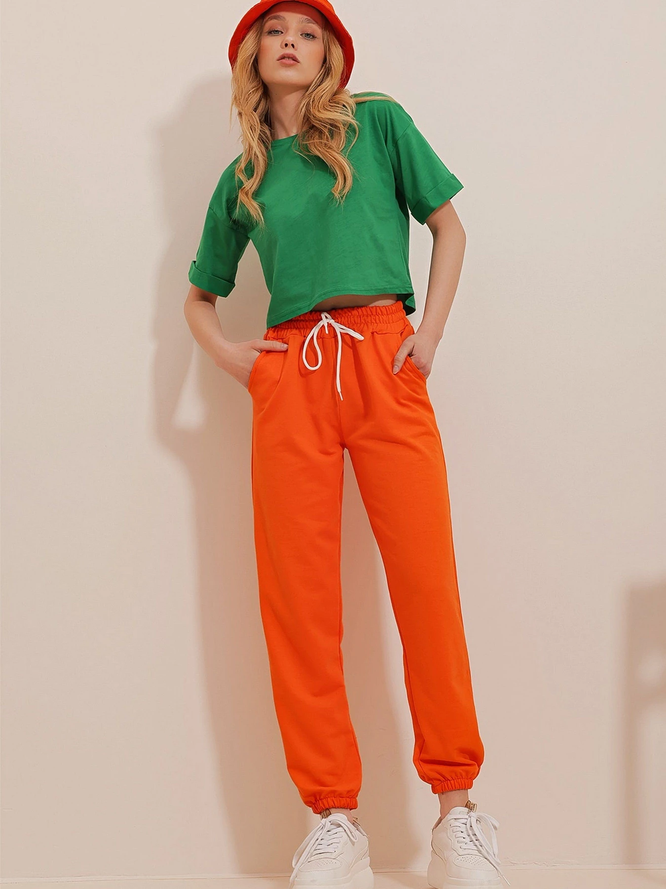 Брюки Trend Alacati Stili модель ALC-X5902TURUNCU Брюки Trend Alacati Stili модель ALC-X5902TURUNCU Фото