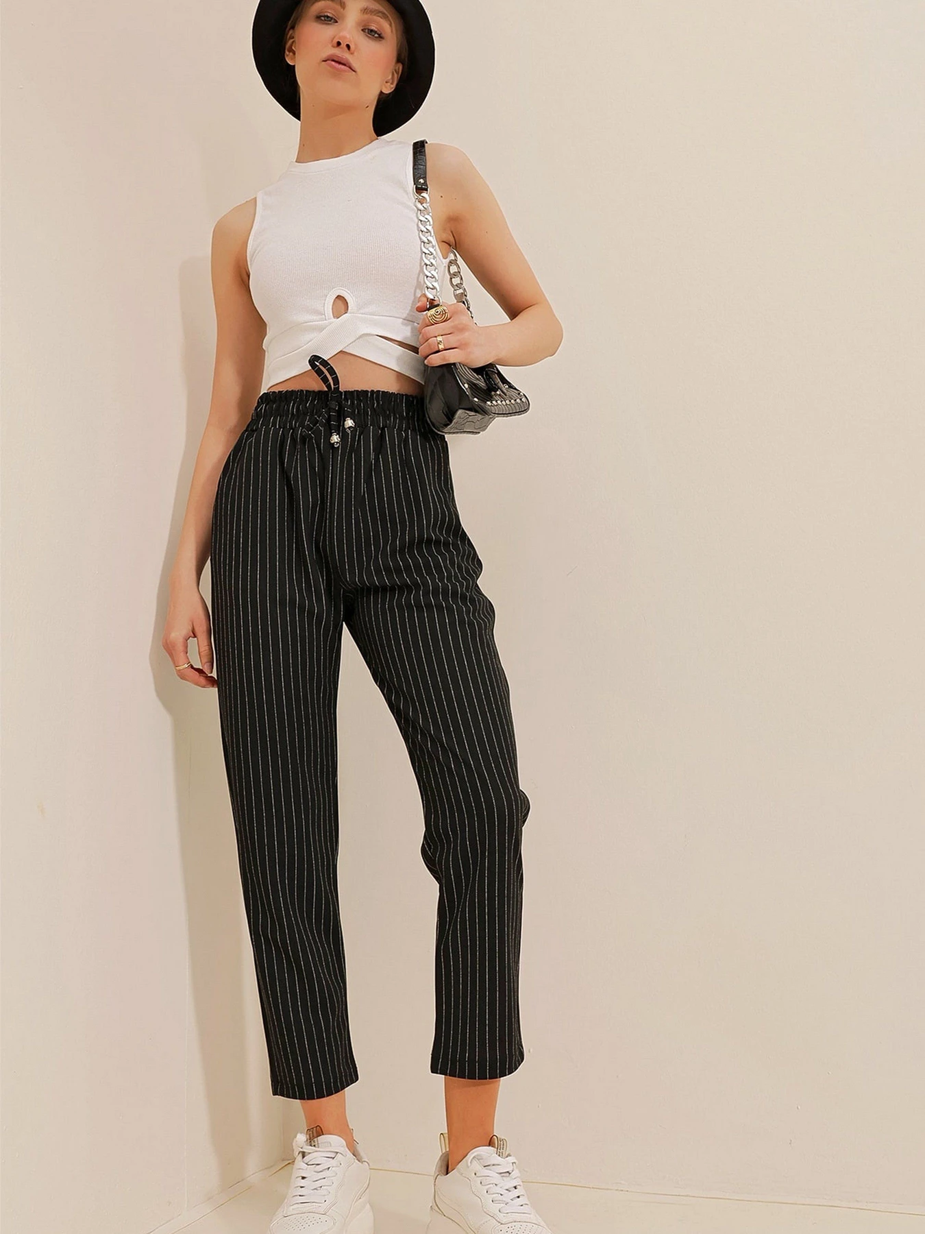 Брюки Trend Alacati Stili модель ALC-X10430/Siyah Брюки Trend Alacati Stili модель ALC-X10430/Siyah Фото