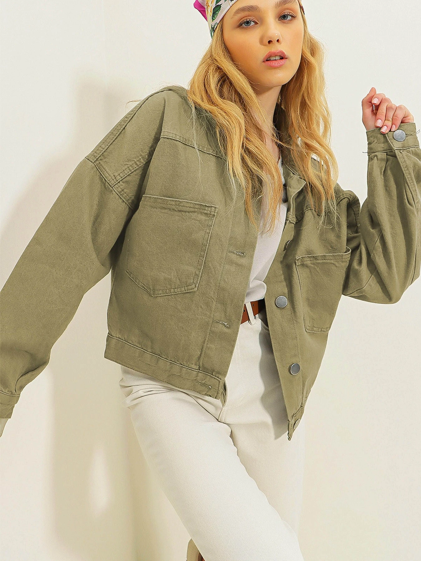 Куртки и дубленки Trend Alacati Stili модель ALC-X3631-RV/NEFTI HAKI Куртки и дубленки Trend Alacati Stili модель ALC-X3631-RV/NEFTI HAKI Фото