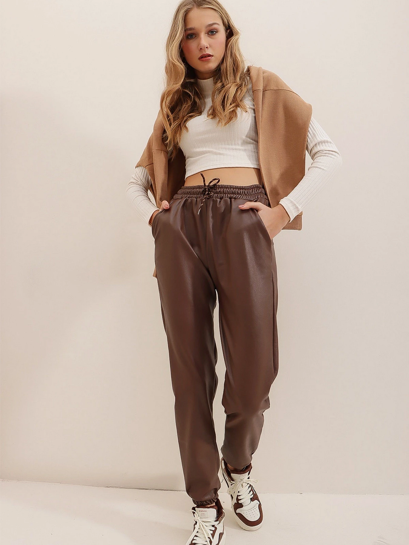 Брюки Trend Alacati Stili модель ALC-X7329/CIKOLATA Брюки Trend Alacati Stili модель ALC-X7329/CIKOLATA Фото