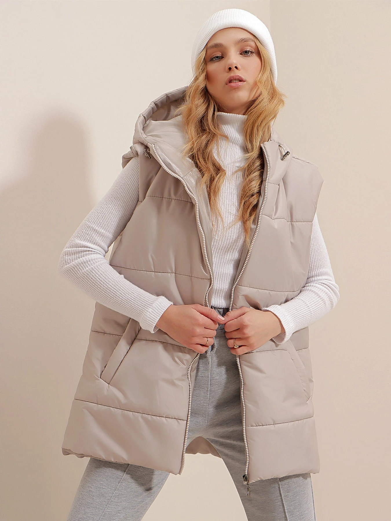 Куртки и дубленки Trend Alacati Stili модель ALC-X9455/GRI Куртки и дубленки Trend Alacati Stili модель ALC-X9455/GRI Фото