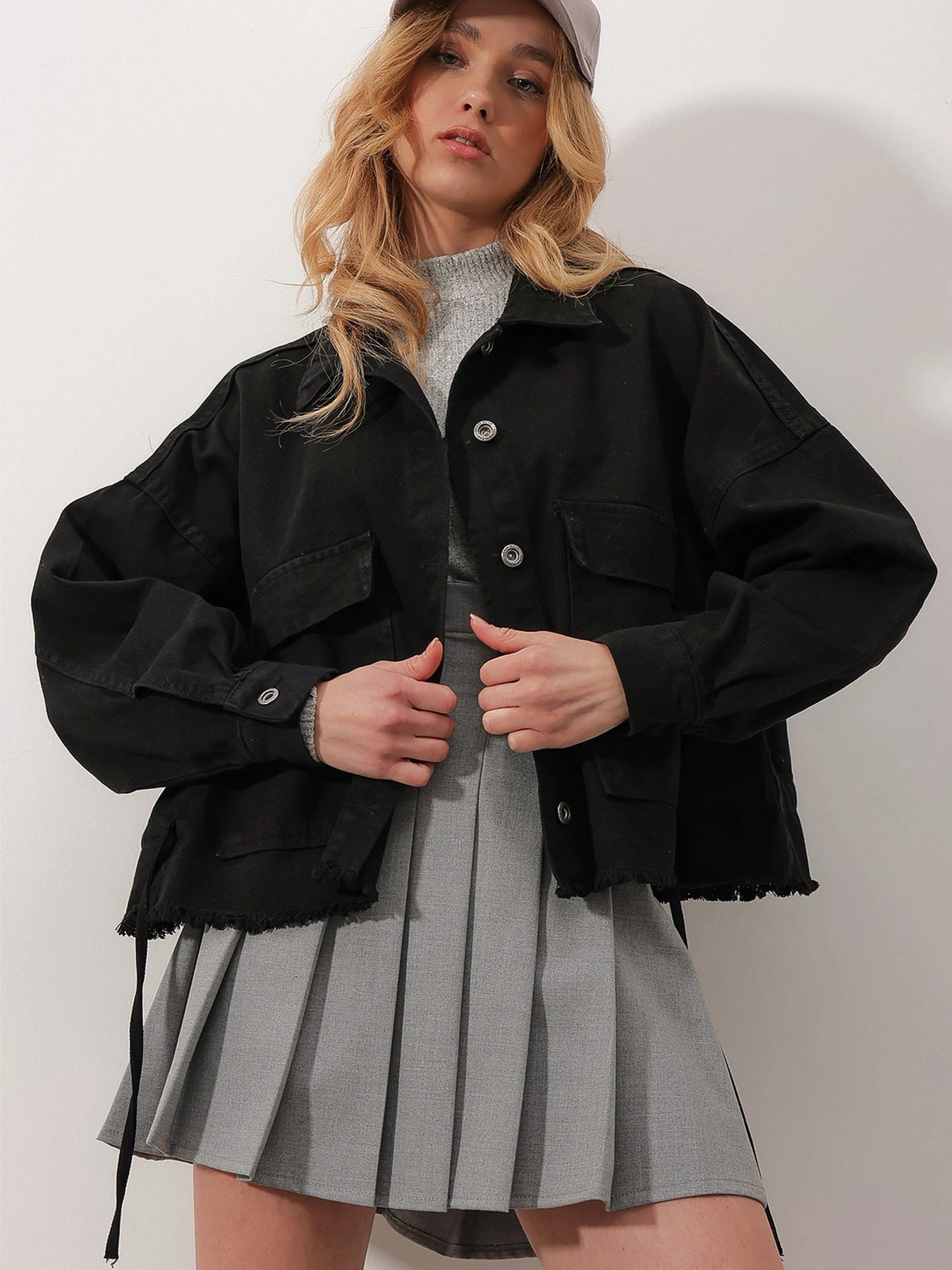 Куртки и дубленки Trend Alacati Stili модель ALC-X9822/SIYAH Куртки и дубленки Trend Alacati Stili модель ALC-X9822/SIYAH Фото