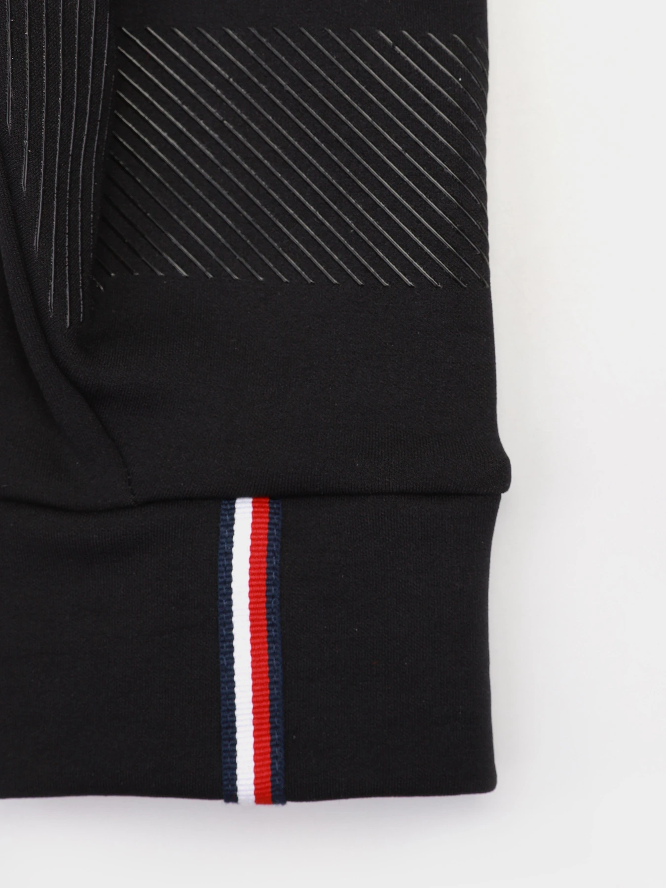 Перчатки и варежки Tommy Hilfiger Signature модель AW0AW10047-BDS Перчатки и варежки Tommy Hilfiger Signature модель AW0AW10047-BDS Фото