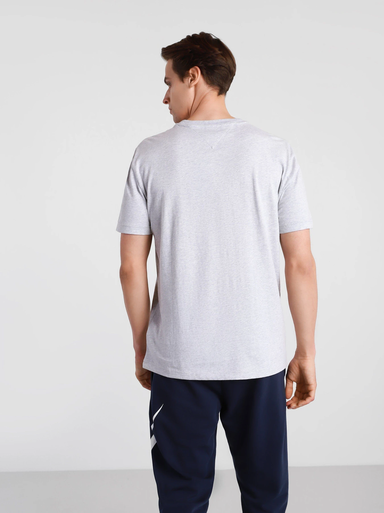 Футболки и поло Tommy Hilfiger модель DM0DM10220-PJ4 Футболки и поло Tommy Hilfiger модель DM0DM10220-PJ4 Фото