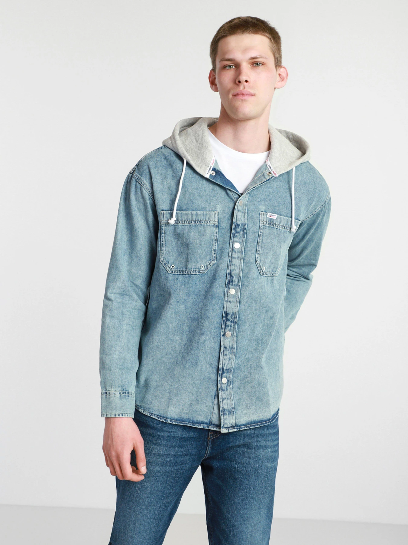 Куртки та дублянки Tommy Hilfiger модель DM0DM10714-1AA Куртки та дублянки Tommy Hilfiger модель DM0DM10714-1AA Фото