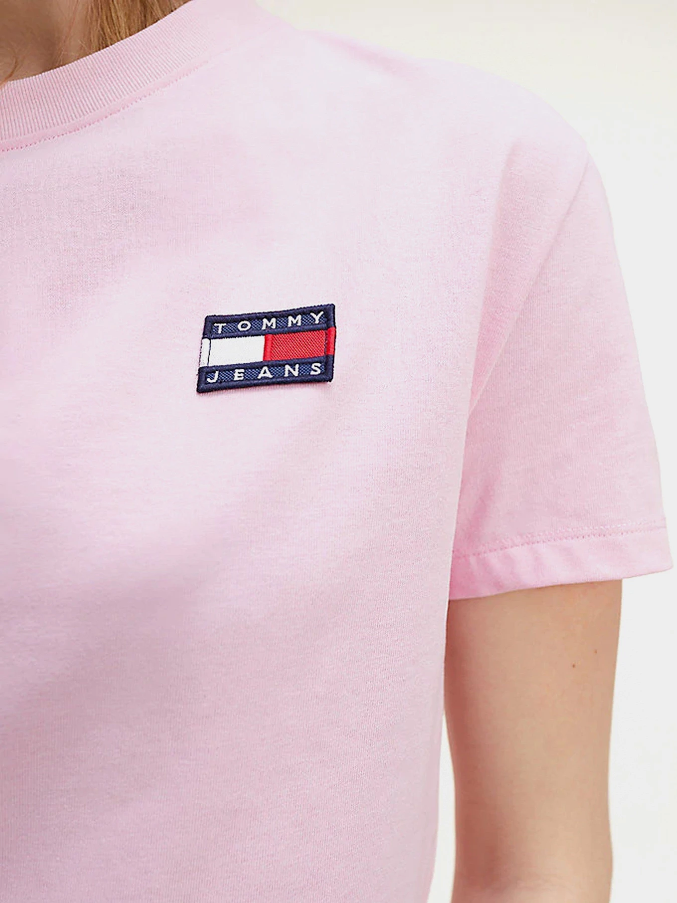 Футболки і поло Tommy Hilfiger модель DW0DW06813-TOU Футболки і поло Tommy Hilfiger модель DW0DW06813-TOU Фото