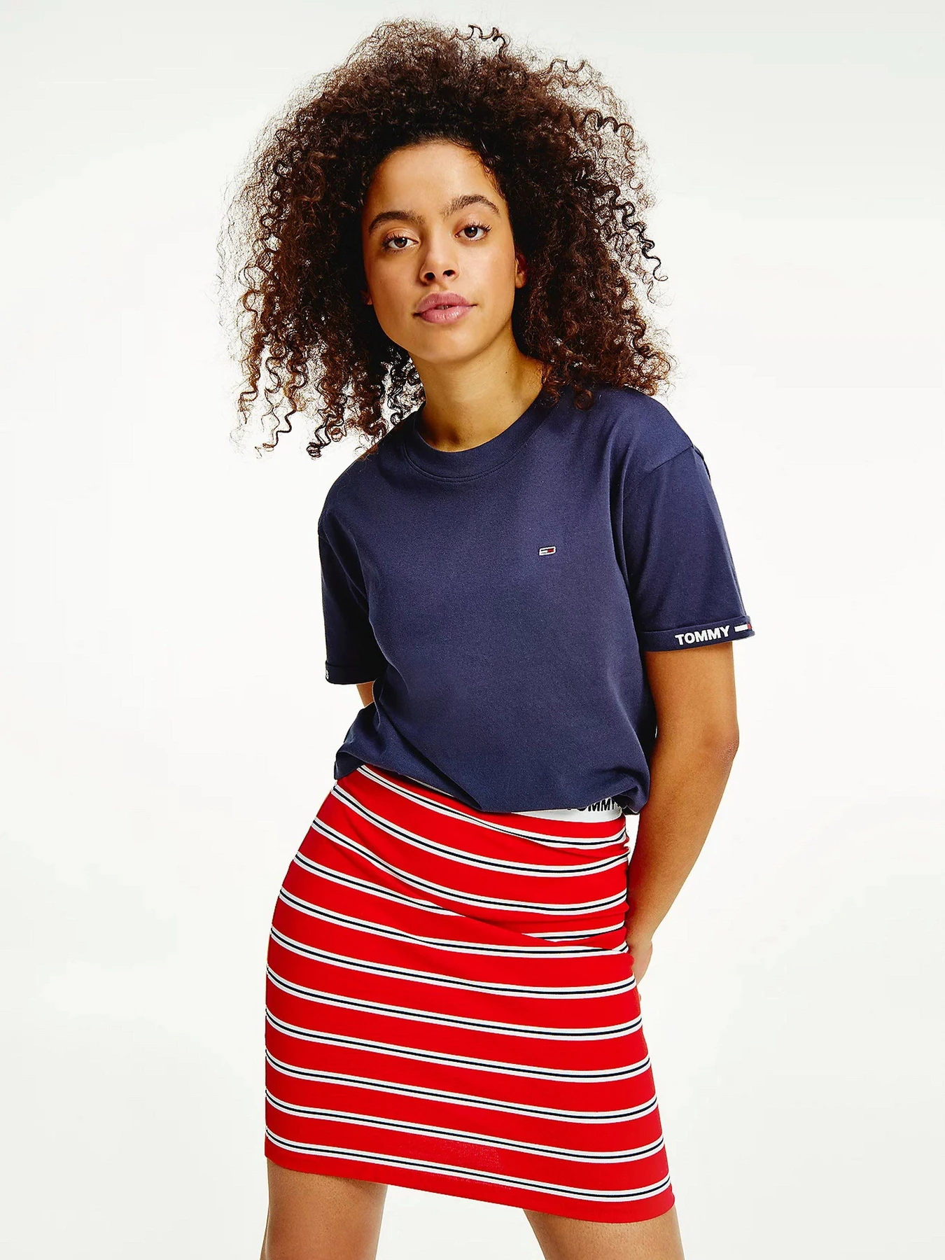 Футболки и поло Tommy Hilfiger модель DW0DW10130-C87 Футболки и поло Tommy Hilfiger модель DW0DW10130-C87 Фото