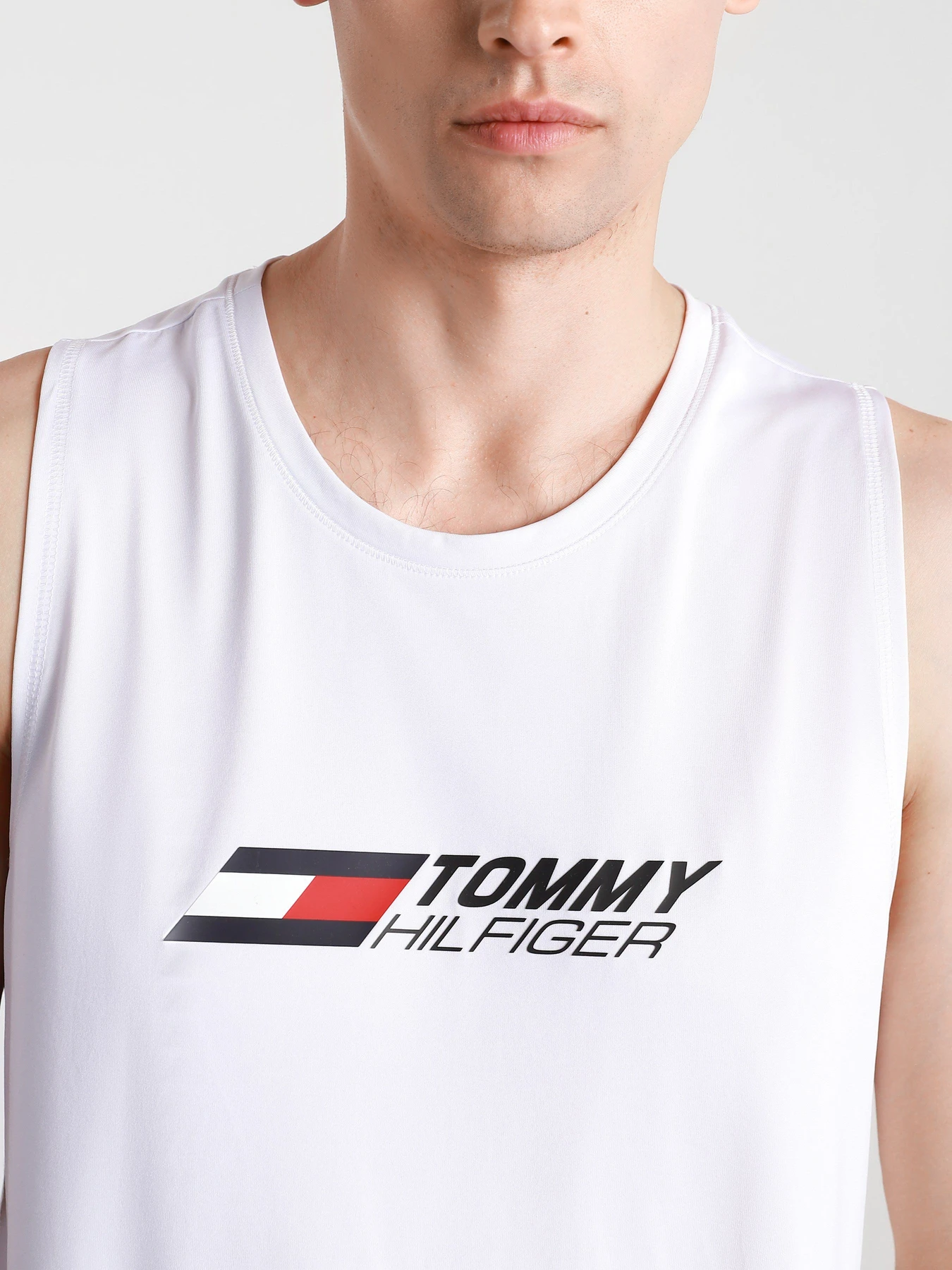 Одежда для дома и сна Tommy Hilfiger ESSENTIAL модель MW0MW17229-YBR Одежда для дома и сна Tommy Hilfiger ESSENTIAL модель MW0MW17229-YBR Фото