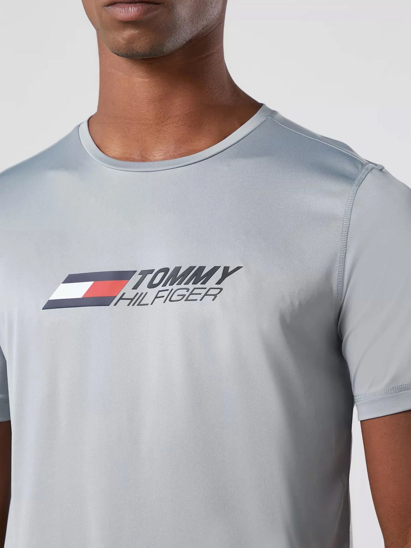 Футболки и поло Tommy Hilfiger модель MW0MW17231-PRT Футболки и поло Tommy Hilfiger модель MW0MW17231-PRT Фото