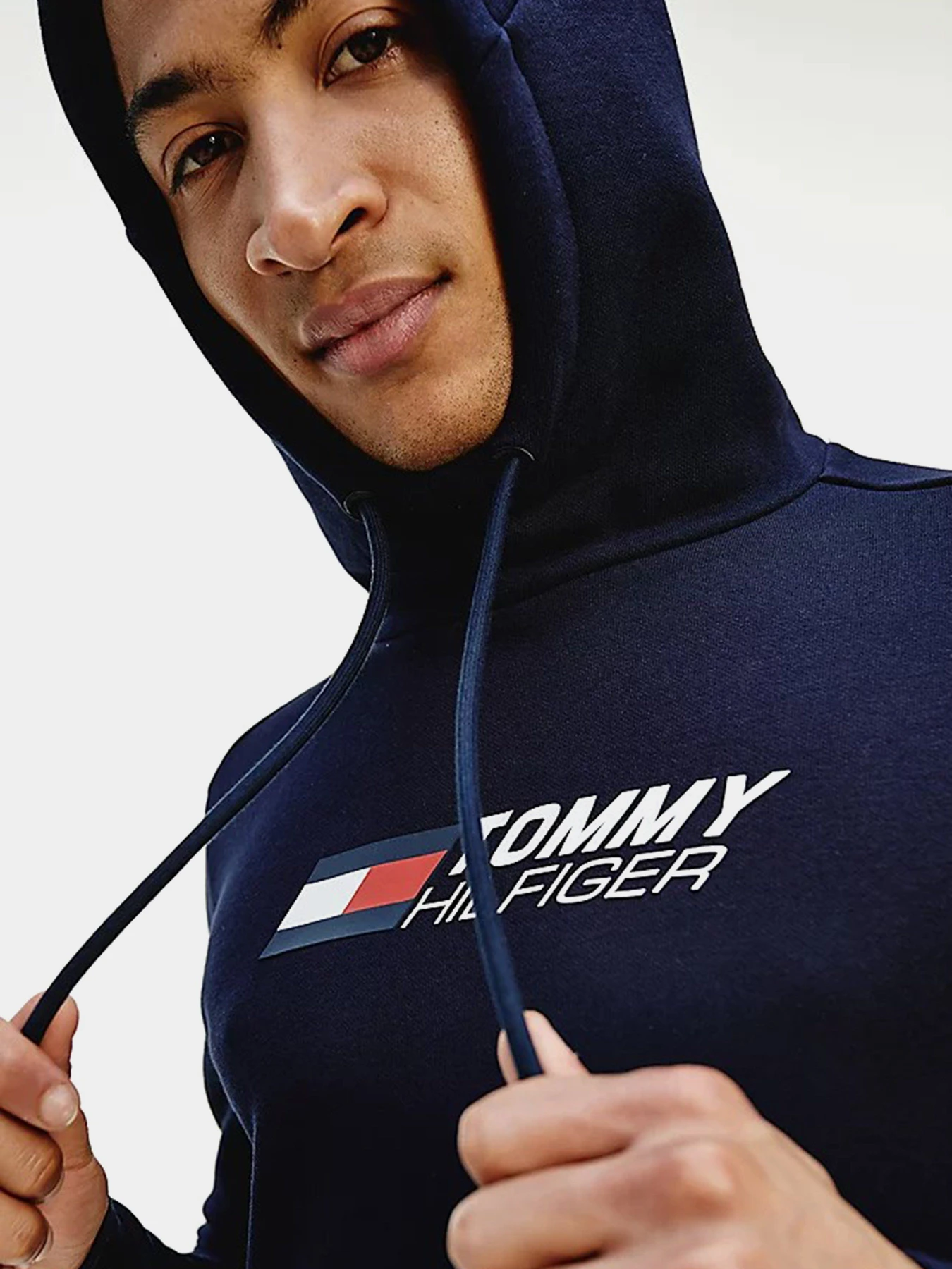 Худі та світшоти Tommy Hilfiger Cool модель MW0MW17255-DW5 Худі та світшоти Tommy Hilfiger Cool модель MW0MW17255-DW5 Фото