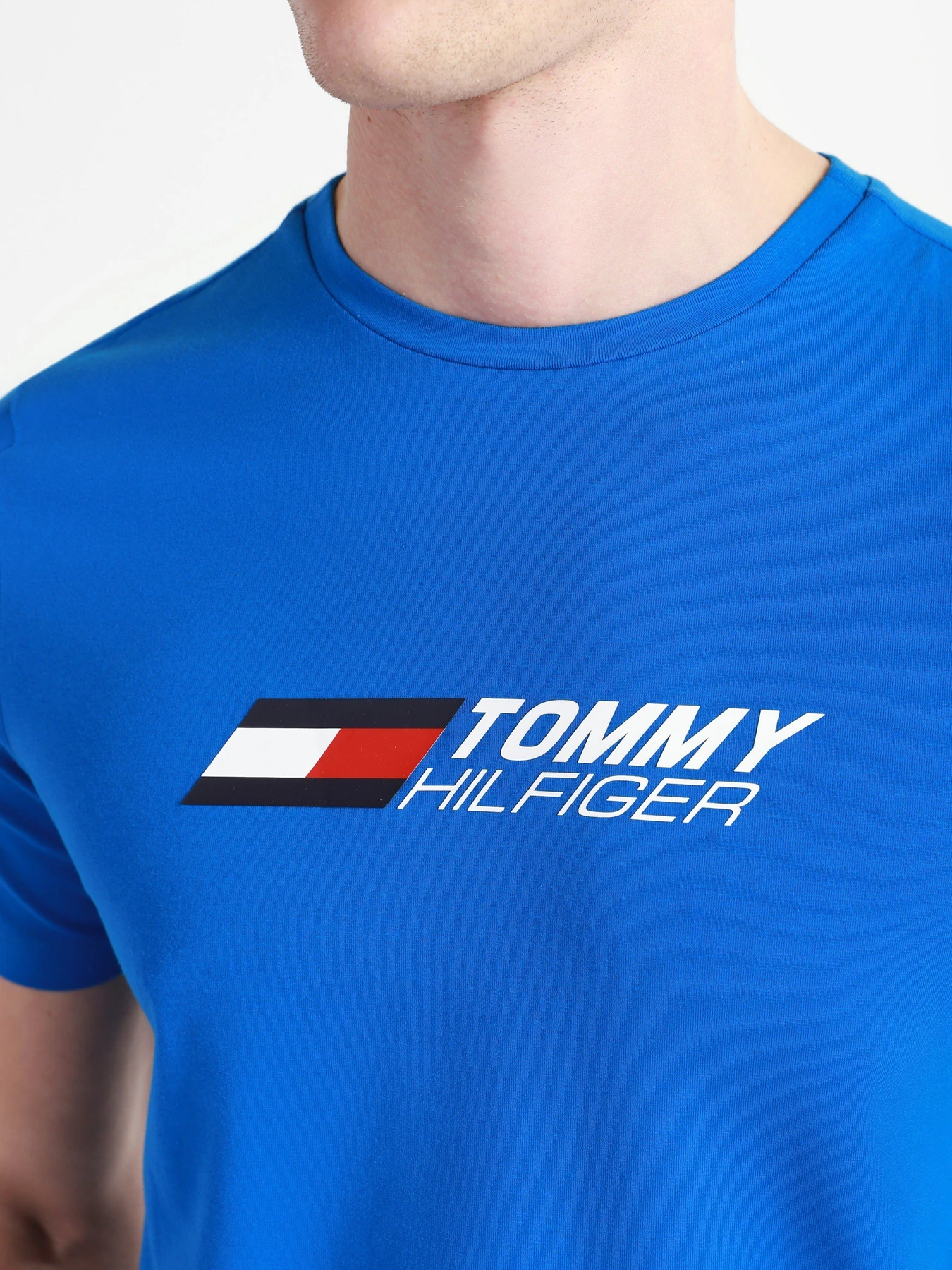 Футболки и поло Tommy Hilfiger модель MW0MW17282-D02 Футболки и поло Tommy Hilfiger модель MW0MW17282-D02 Фото
