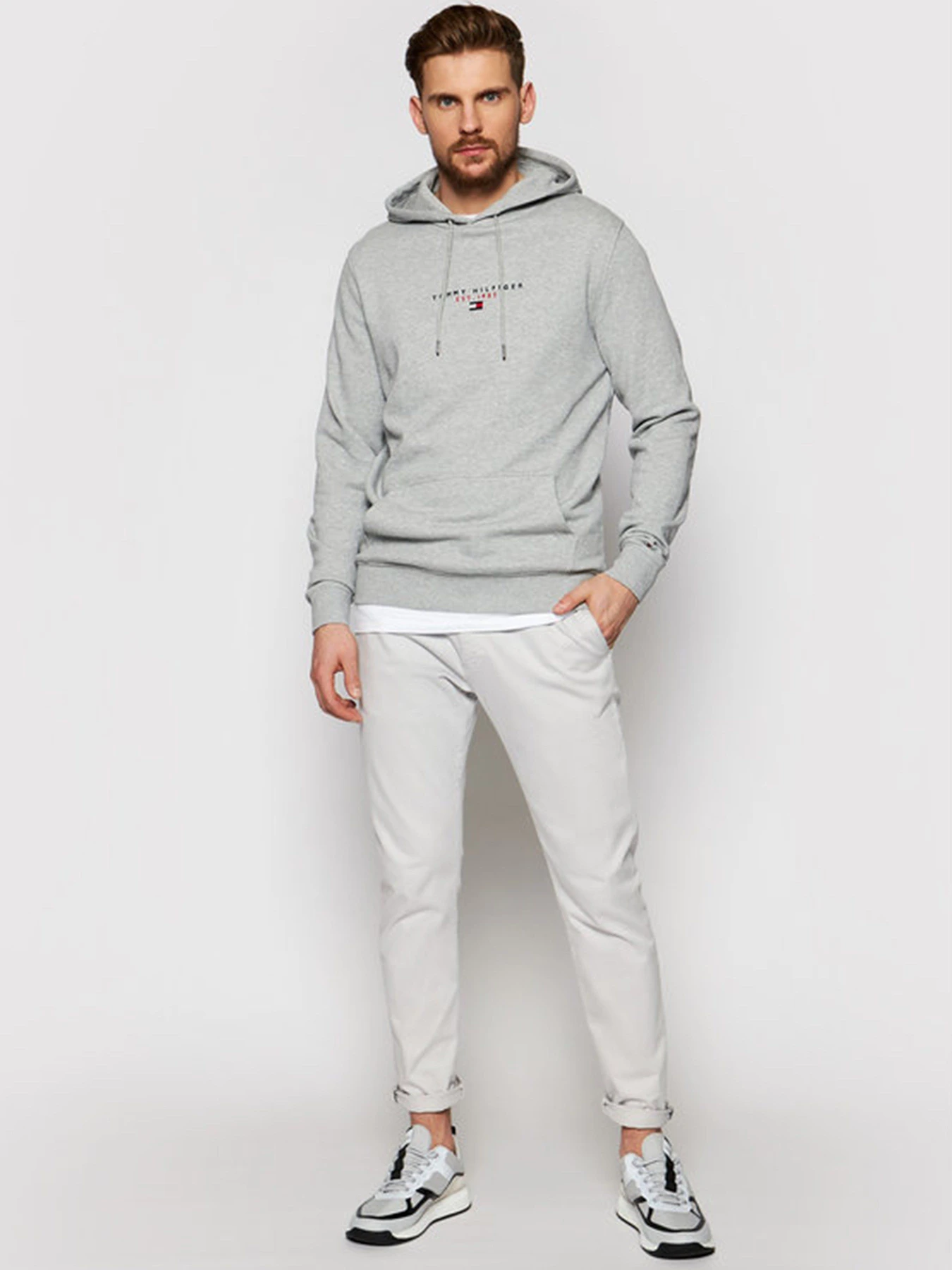 Худі та світшоти Tommy Hilfiger ESSENTIAL модель MW0MW17382-P91 Худі та світшоти Tommy Hilfiger ESSENTIAL модель MW0MW17382-P91 Фото