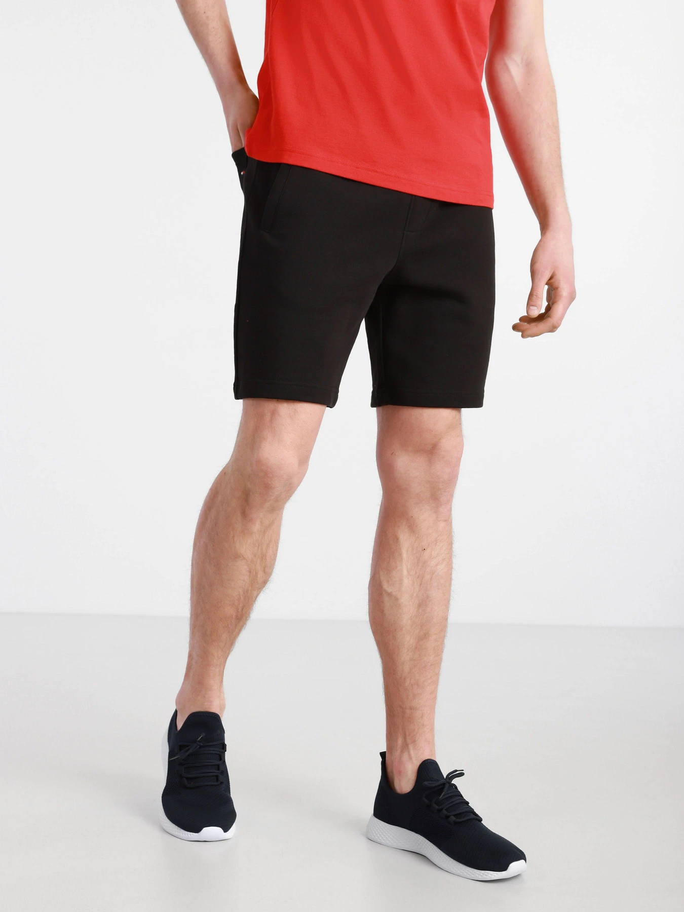 Брюки Tommy Hilfiger модель MW0MW17401-BDS Брюки Tommy Hilfiger модель MW0MW17401-BDS Фото