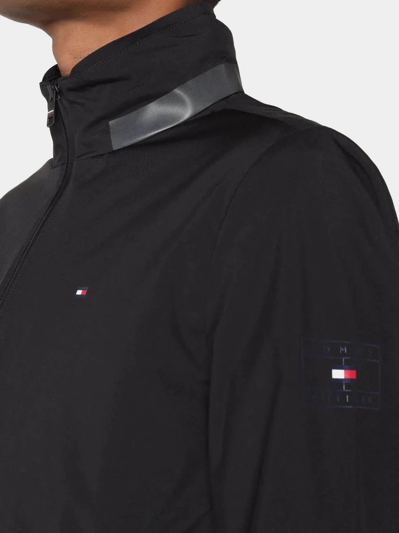 Худі та світшоти Tommy Hilfiger модель MW0MW17421-BDS Худі та світшоти Tommy Hilfiger модель MW0MW17421-BDS Фото