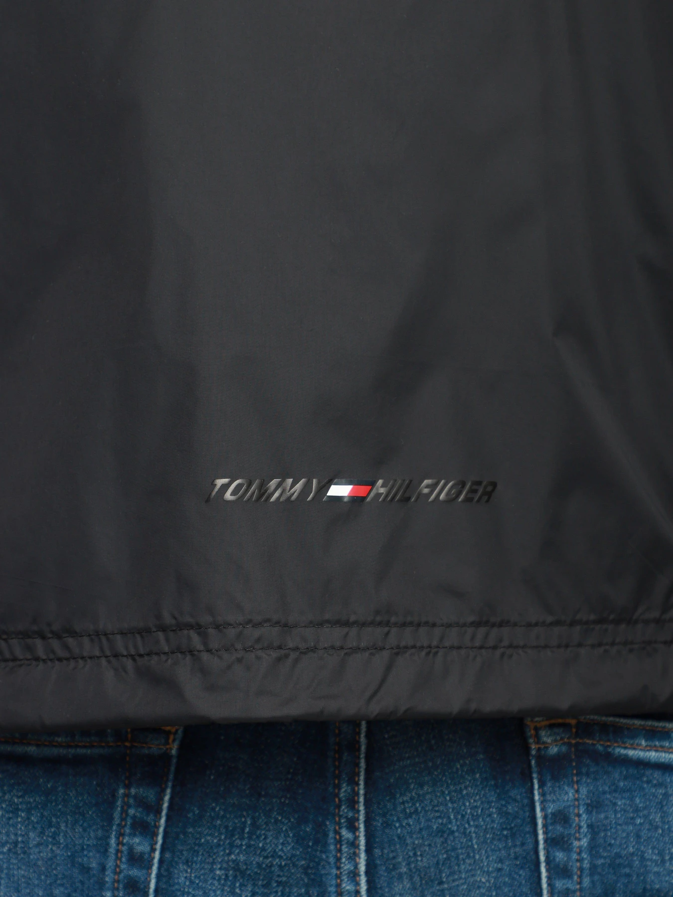 Куртки та дублянки Tommy Hilfiger модель MW0MW18395-BDS Куртки та дублянки Tommy Hilfiger модель MW0MW18395-BDS Фото