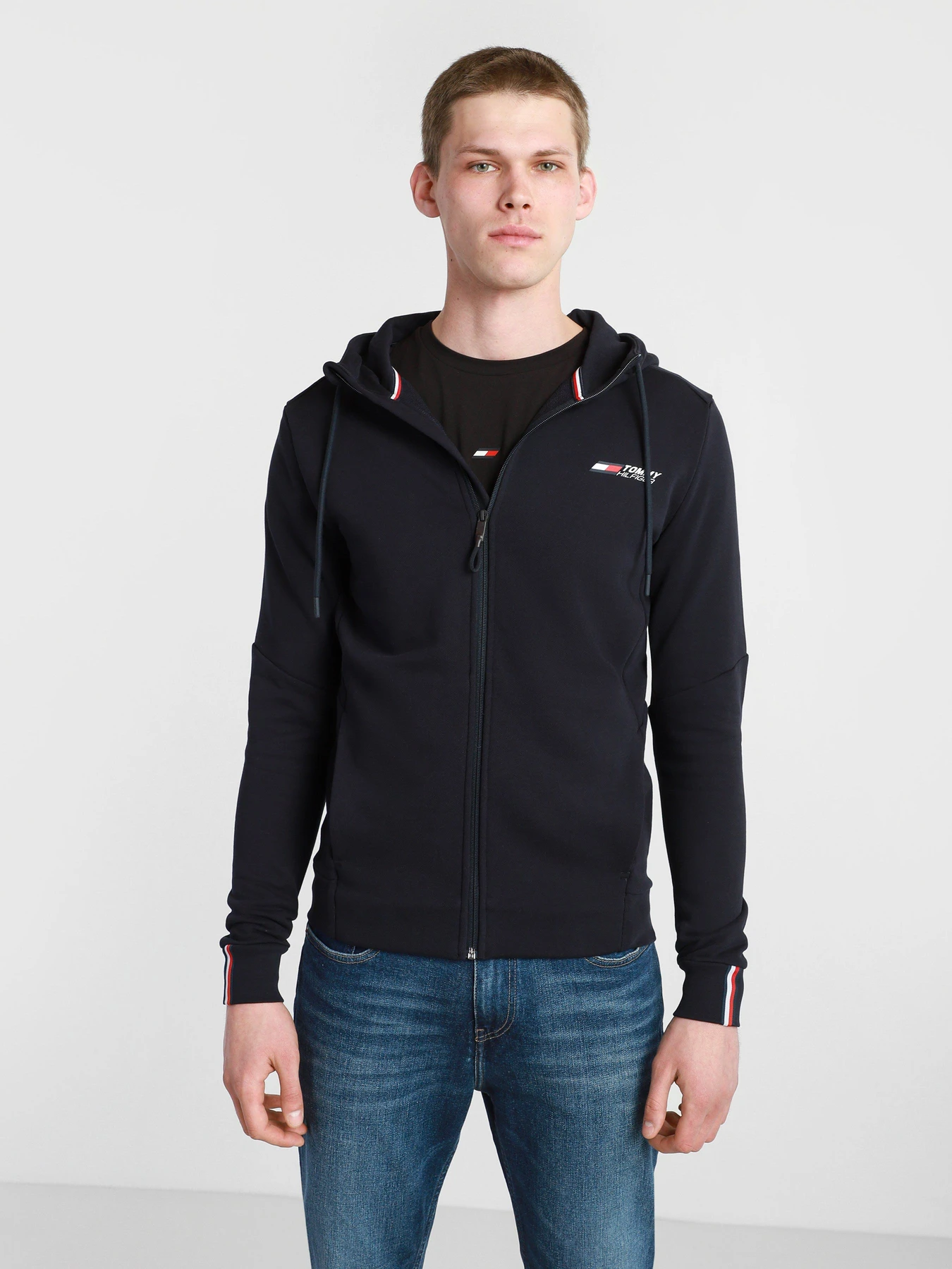 Худі та світшоти Tommy Hilfiger модель MW0MW18460-DW5 Худі та світшоти Tommy Hilfiger модель MW0MW18460-DW5 Фото