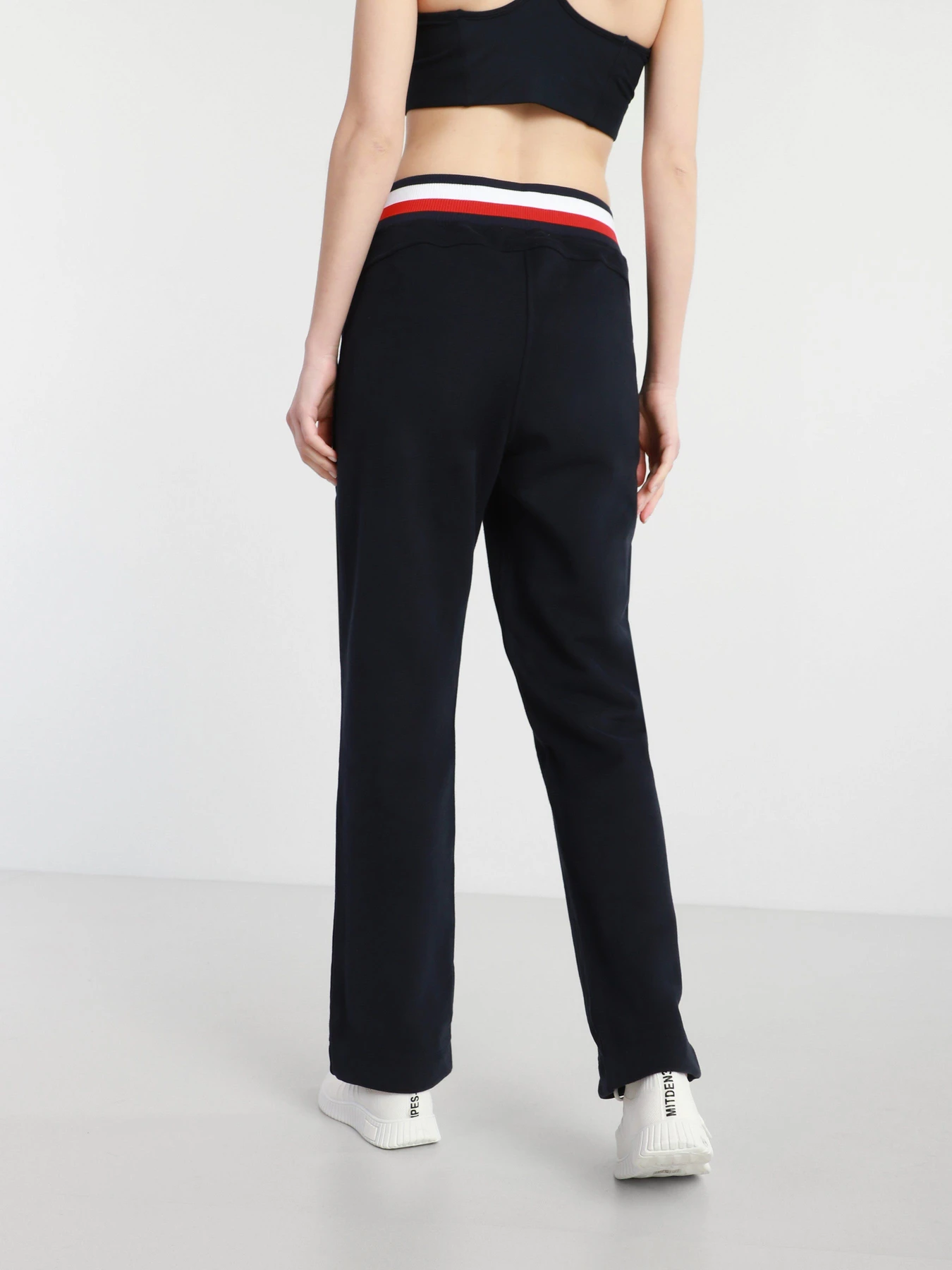 Брюки Tommy Hilfiger SIGNATURE BIO COOL модель S10S100932-DW5 Брюки Tommy Hilfiger SIGNATURE BIO COOL модель S10S100932-DW5 Фото
