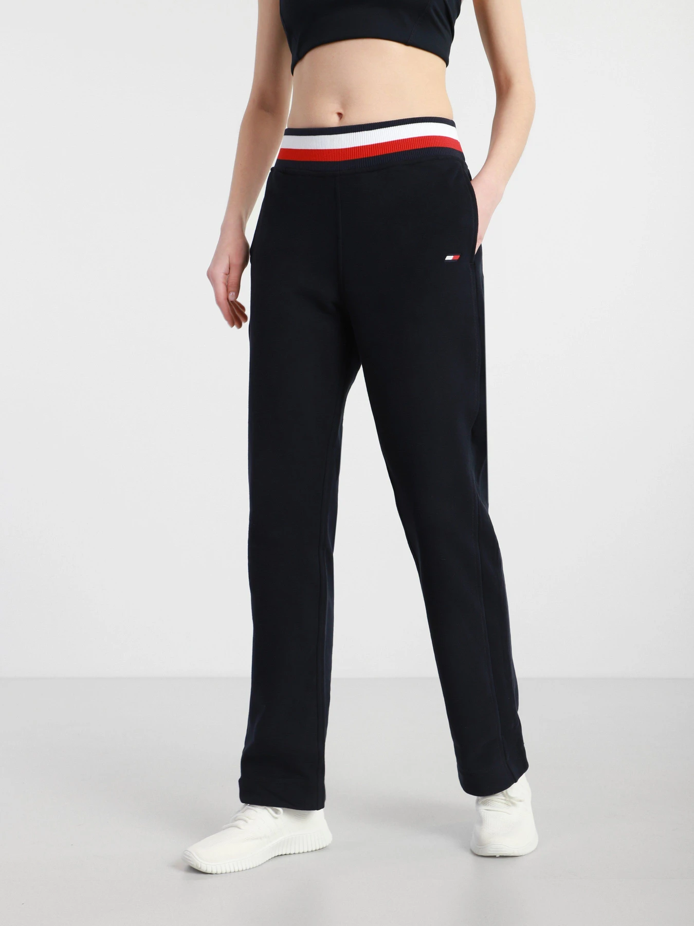Брюки Tommy Hilfiger SIGNATURE BIO COOL модель S10S100932-DW5 Брюки Tommy Hilfiger SIGNATURE BIO COOL модель S10S100932-DW5 Фото