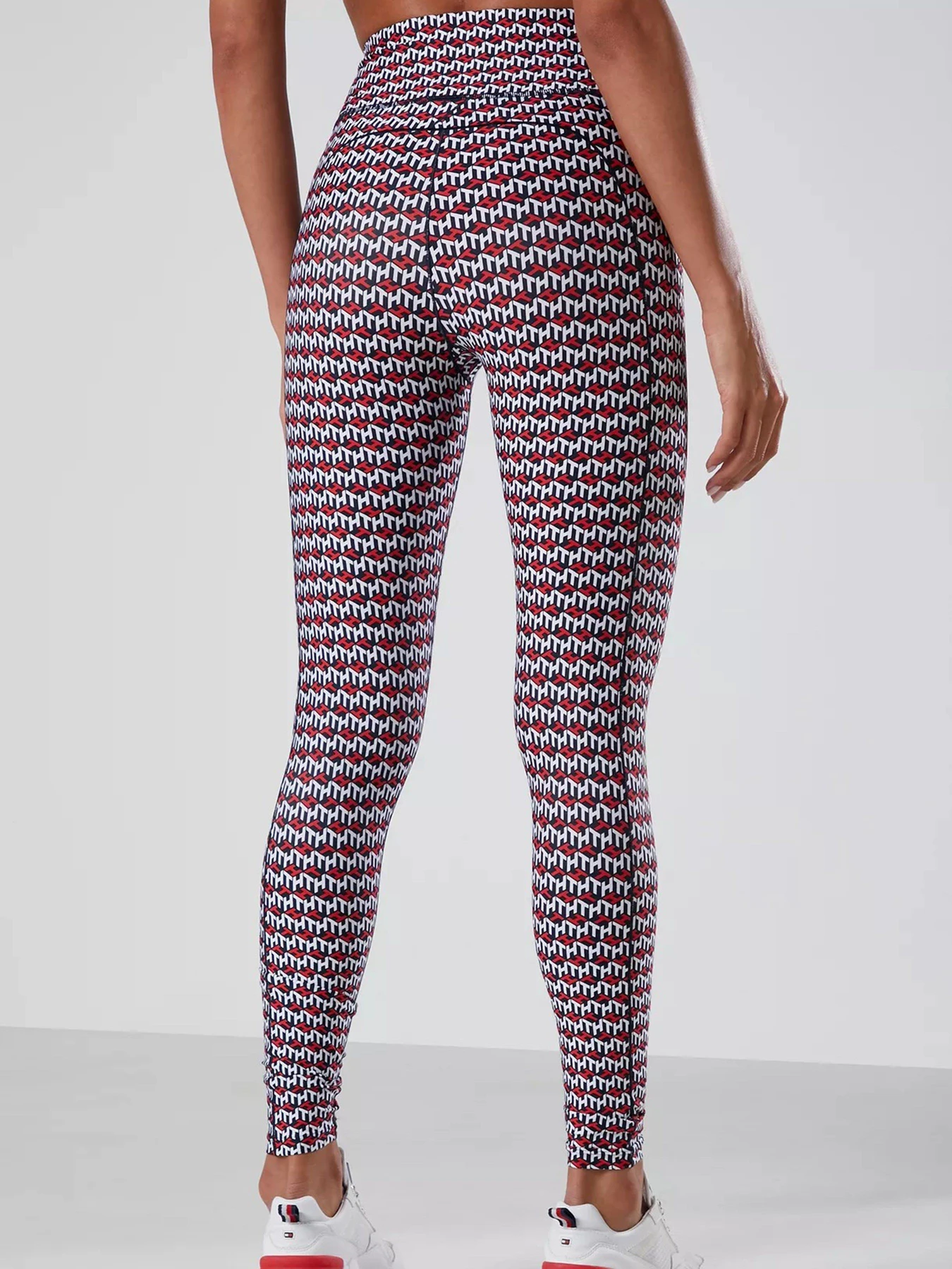 Брюки Tommy Hilfiger модель S10S100949-0KP Брюки Tommy Hilfiger модель S10S100949-0KP Фото
