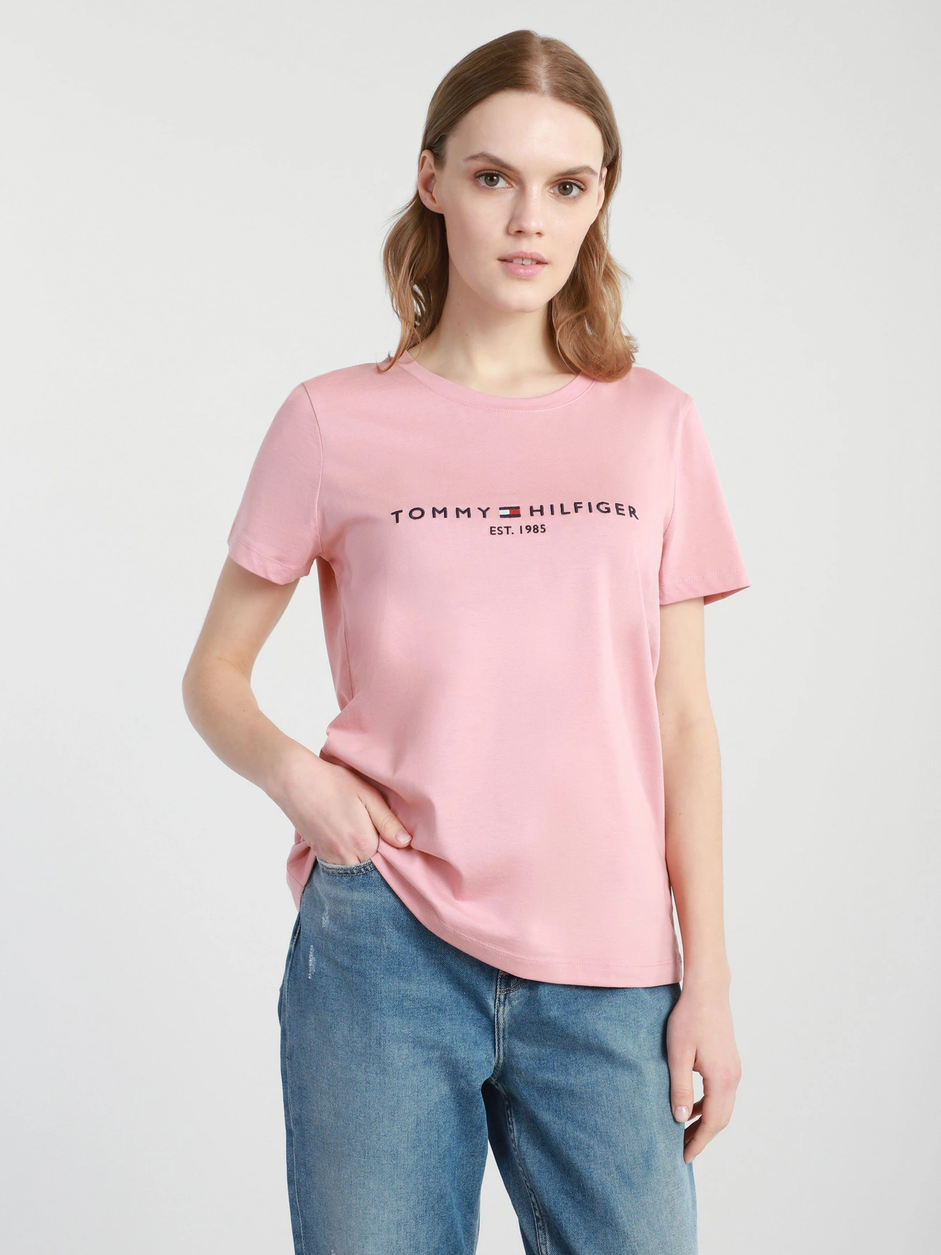 Футболки и поло Tommy Hilfiger модель WW0WW28681-TQS Футболки и поло Tommy Hilfiger модель WW0WW28681-TQS Фото