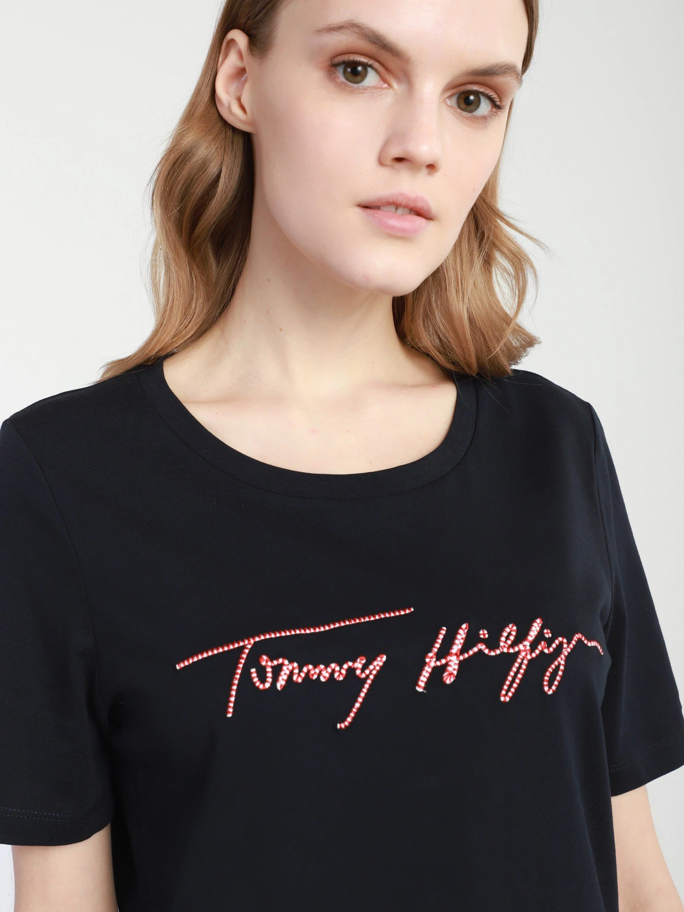 Футболки і поло Tommy Hilfiger модель WW0WW29523-DW5 Футболки і поло Tommy Hilfiger модель WW0WW29523-DW5 Фото