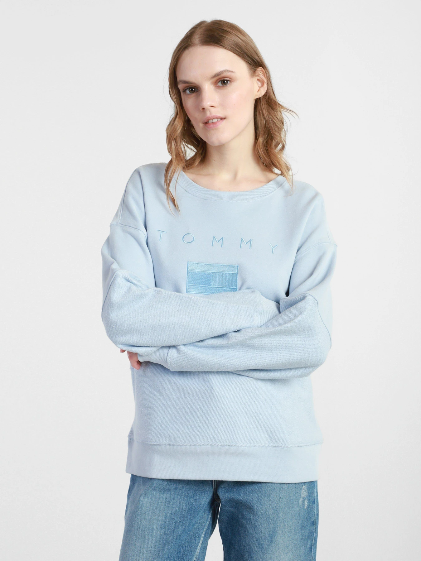 Худи и свитшоты Tommy Hilfiger модель WW0WW29844-C1O Худи и свитшоты Tommy Hilfiger модель WW0WW29844-C1O Фото