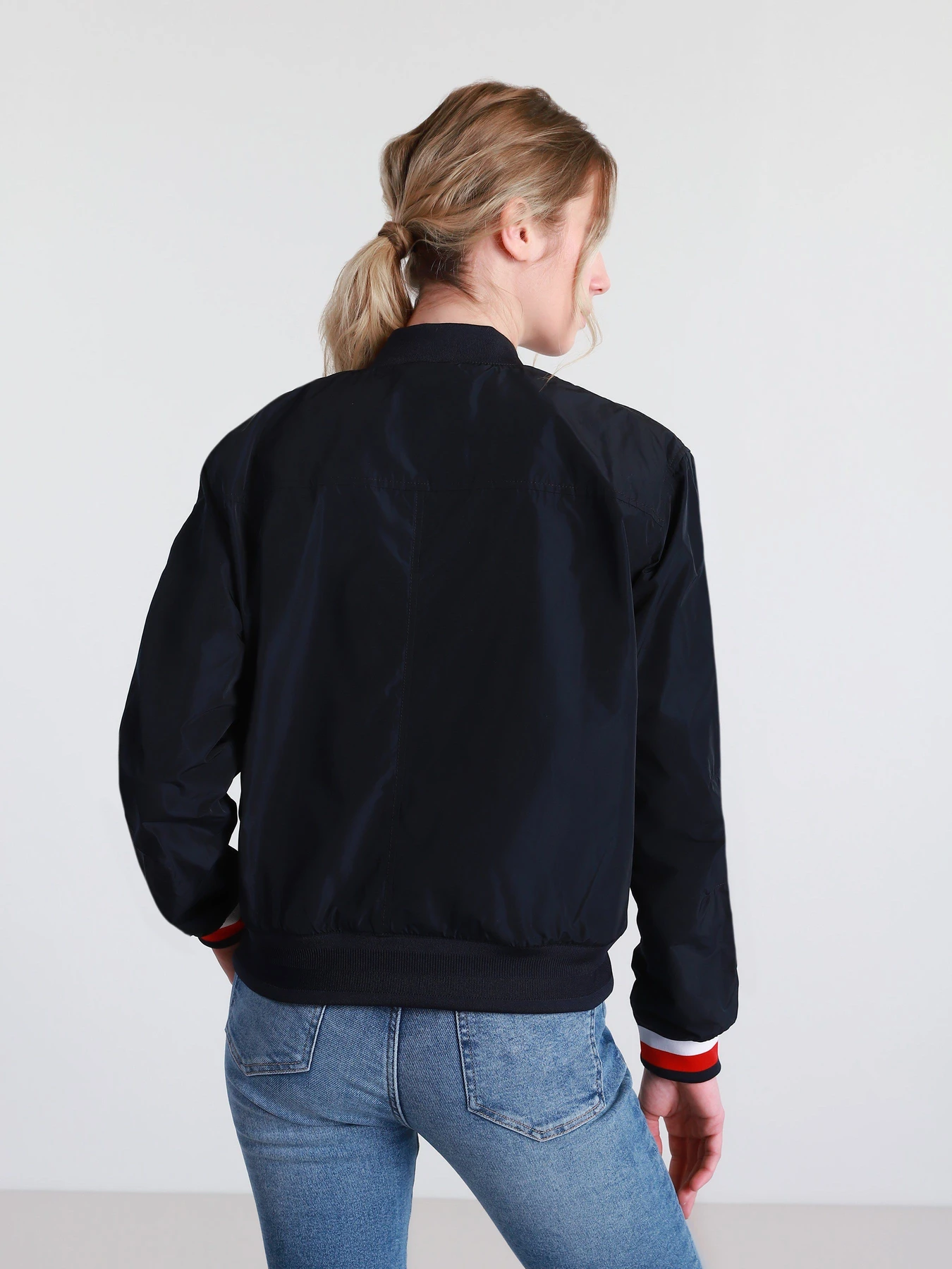 Куртки та дублянки Tommy Hilfiger модель WW0WW30161-DW5 Куртки та дублянки Tommy Hilfiger модель WW0WW30161-DW5 Фото