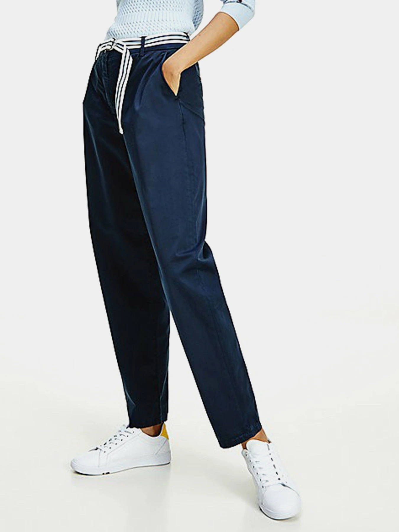 Брюки Tommy Hilfiger модель WW0WW30256-DW5 Брюки Tommy Hilfiger модель WW0WW30256-DW5 Фото