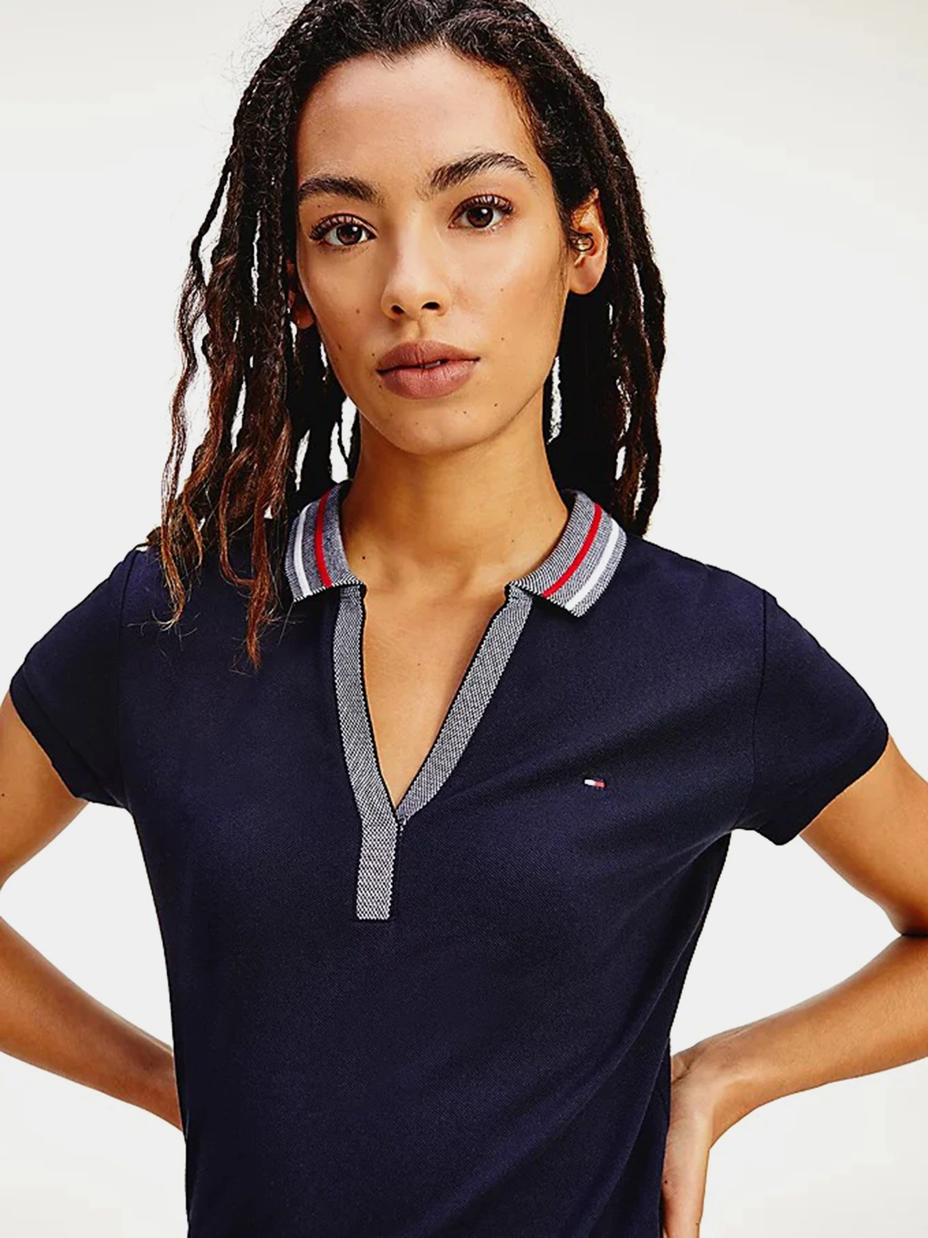 Платья Tommy Hilfiger модель WW0WW30502-DW5 Платья Tommy Hilfiger модель WW0WW30502-DW5 Фото