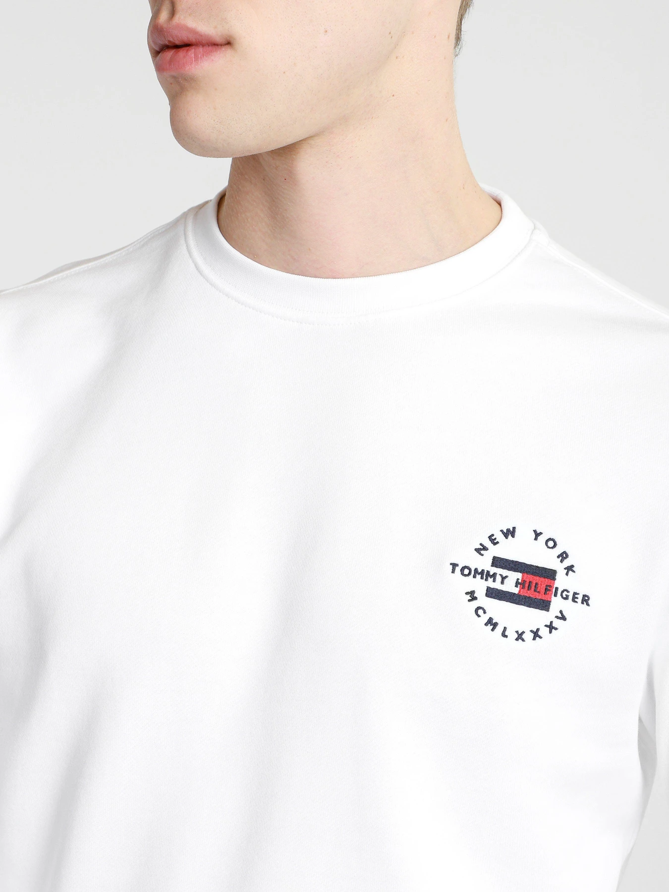 Худі та світшоти Tommy Hilfiger модель MW0MW18369-YBR Худі та світшоти Tommy Hilfiger модель MW0MW18369-YBR Фото