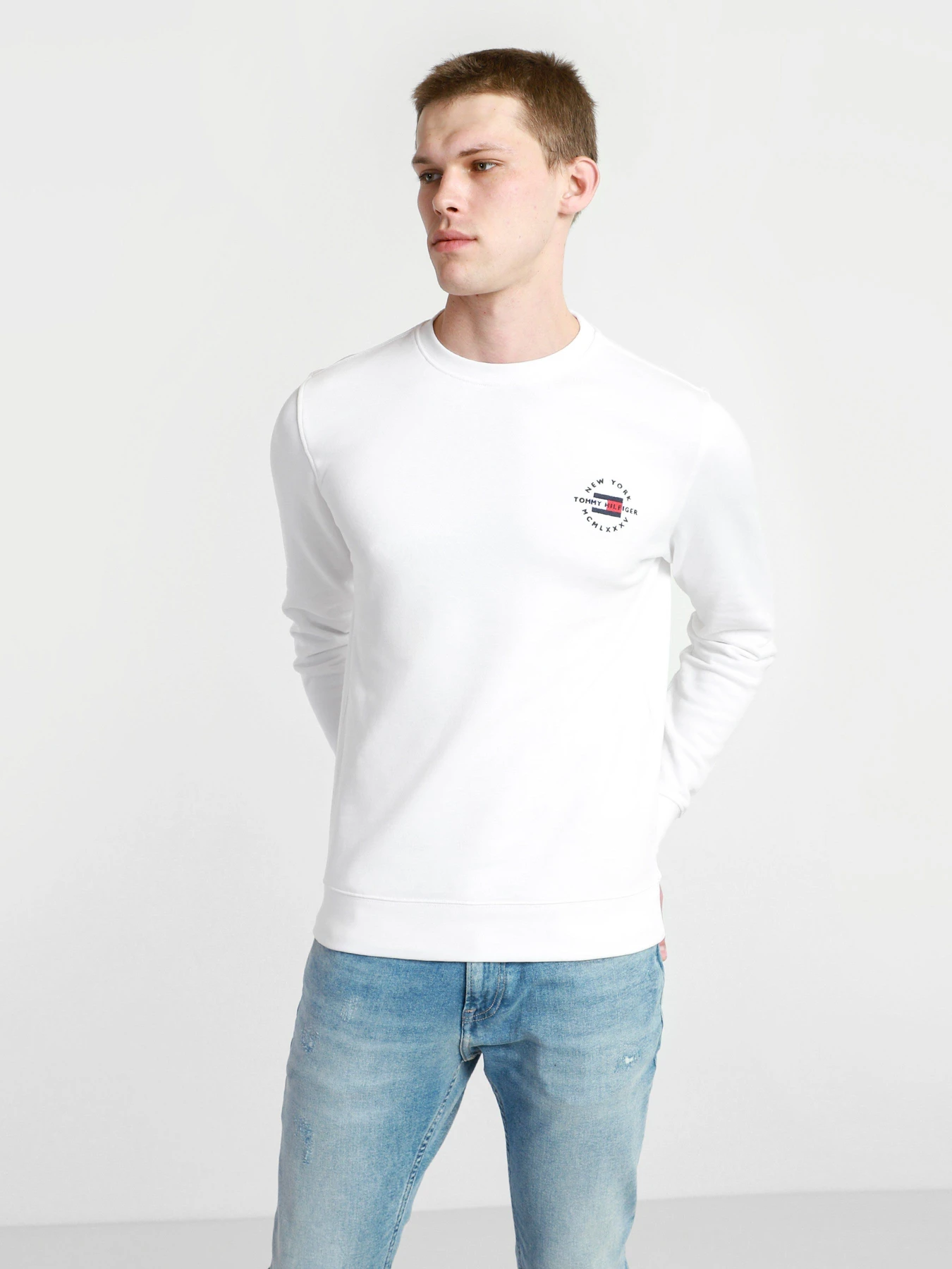 Худі та світшоти Tommy Hilfiger модель MW0MW18369-YBR Худі та світшоти Tommy Hilfiger модель MW0MW18369-YBR Фото