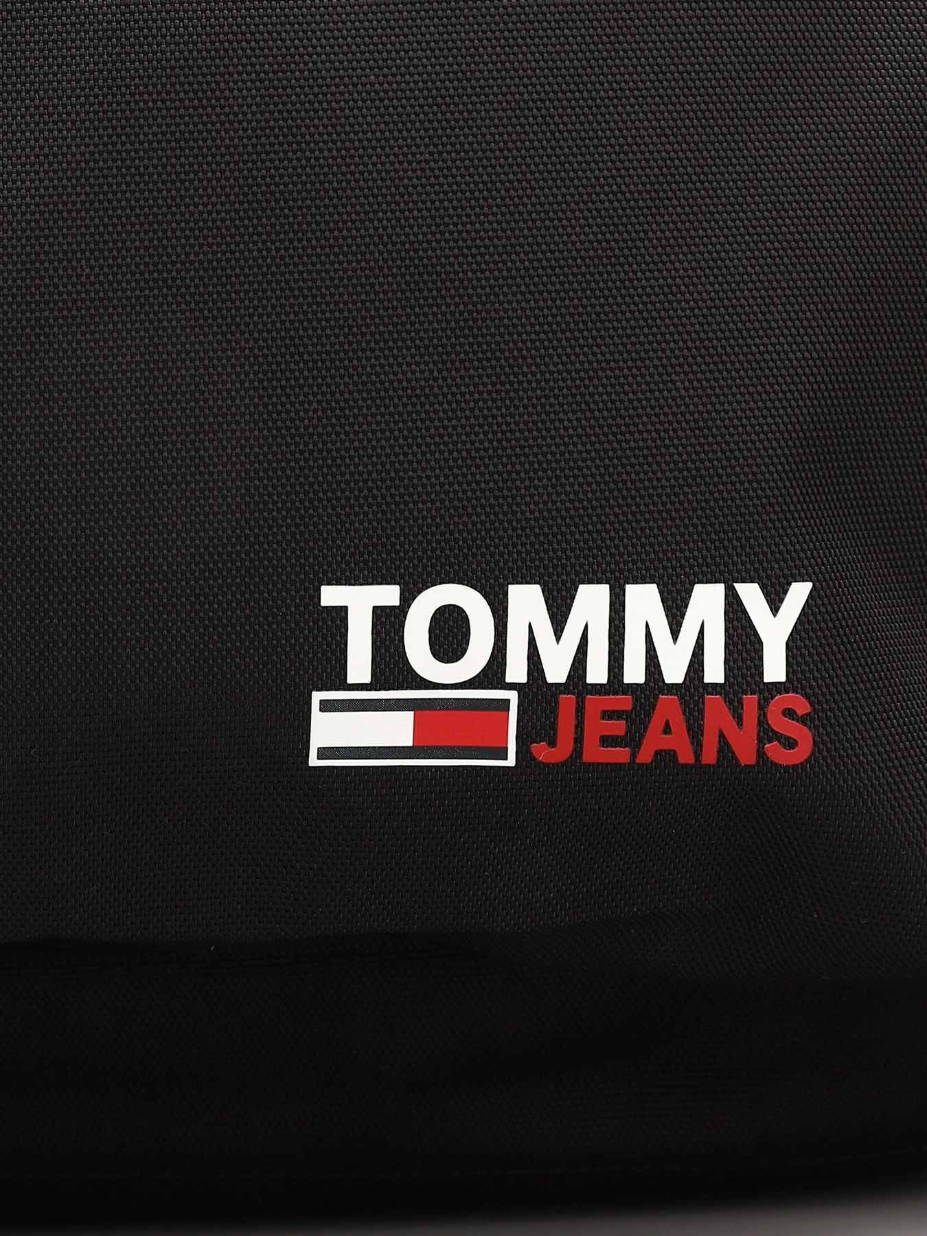 Рюкзаки Tommy Hilfiger модель AM0AM07148-BDS Рюкзаки Tommy Hilfiger модель AM0AM07148-BDS Фото