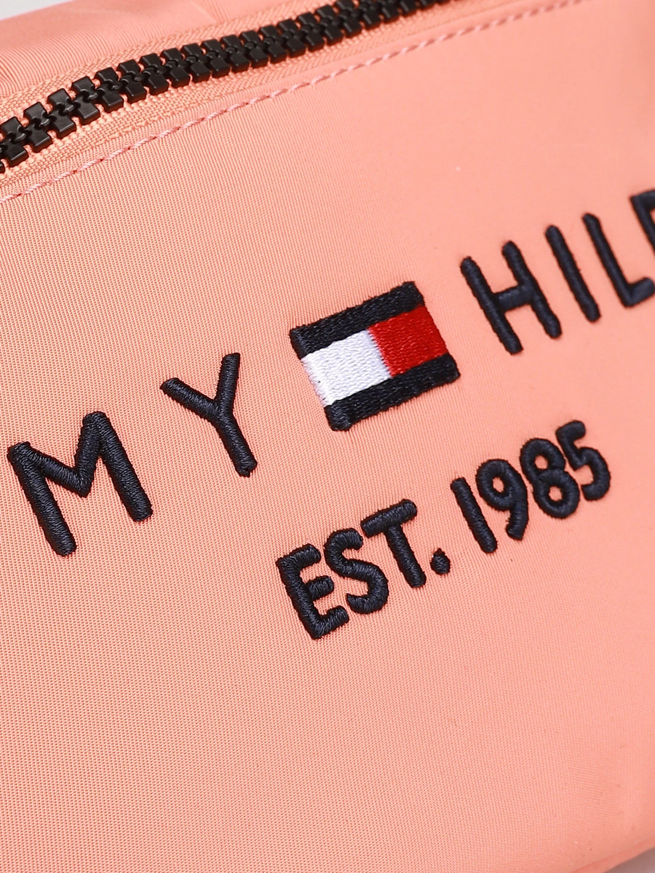 Сумки Tommy Hilfiger модель AM0AM07206-SO2 Сумки Tommy Hilfiger модель AM0AM07206-SO2 Фото