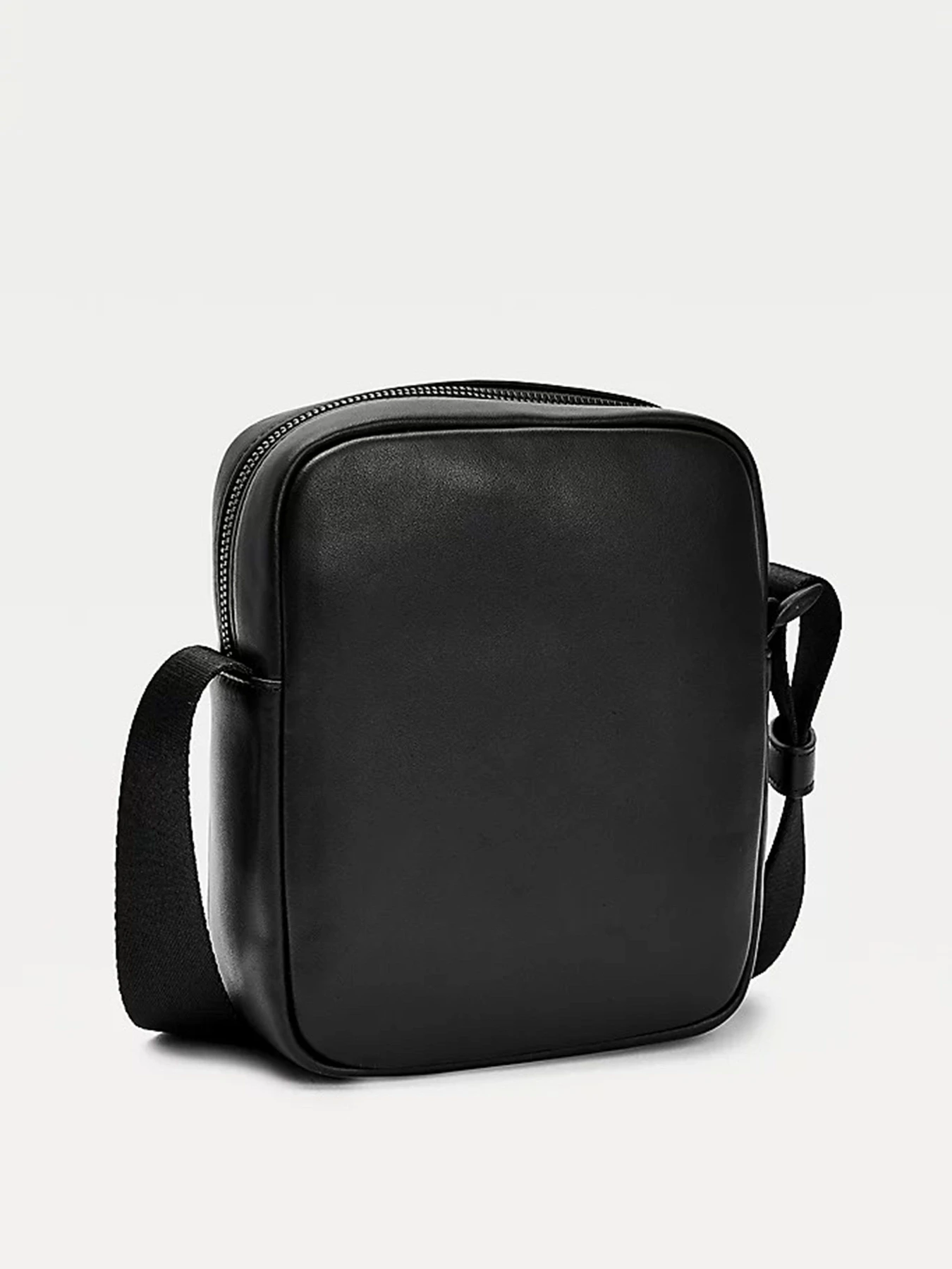 Сумки Tommy Hilfiger модель AM0AM07214-BDS Сумки Tommy Hilfiger модель AM0AM07214-BDS Фото