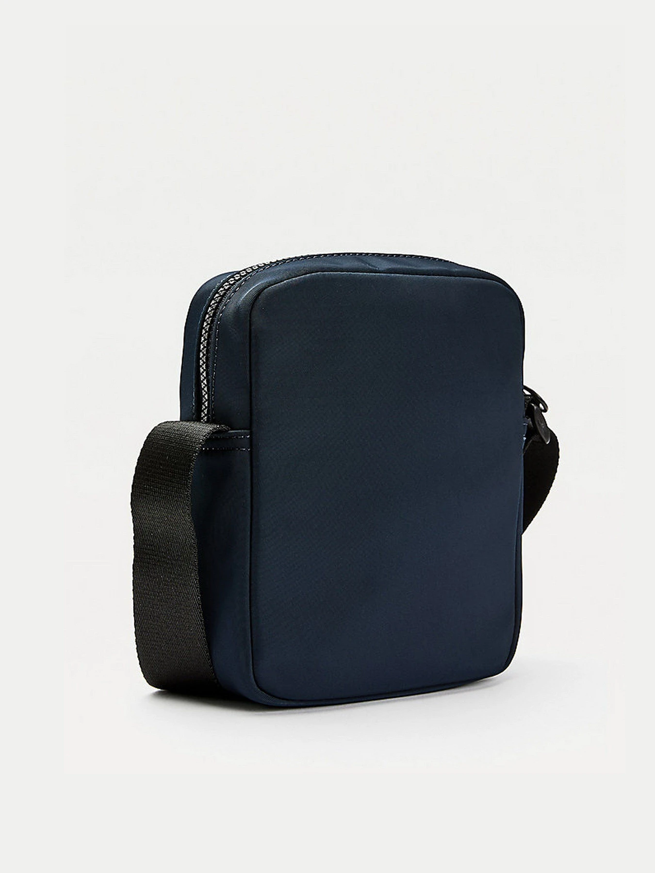 Сумки Tommy Hilfiger модель AM0AM07229-DW5 Сумки Tommy Hilfiger модель AM0AM07229-DW5 Фото