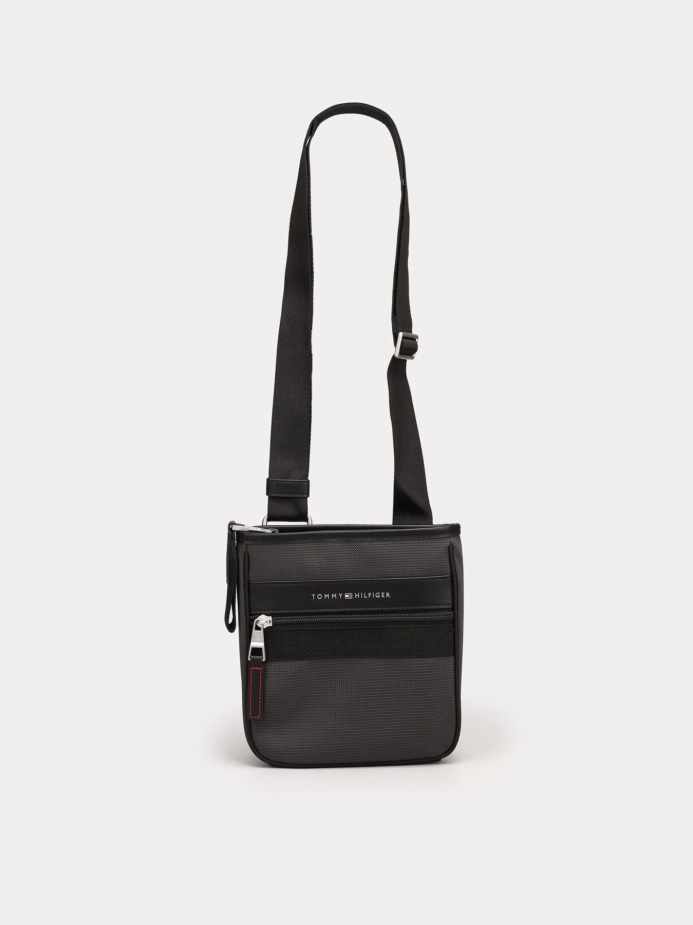 Сумки Tommy Hilfiger модель AM0AM07264-PQ8 Сумки Tommy Hilfiger модель AM0AM07264-PQ8 Фото