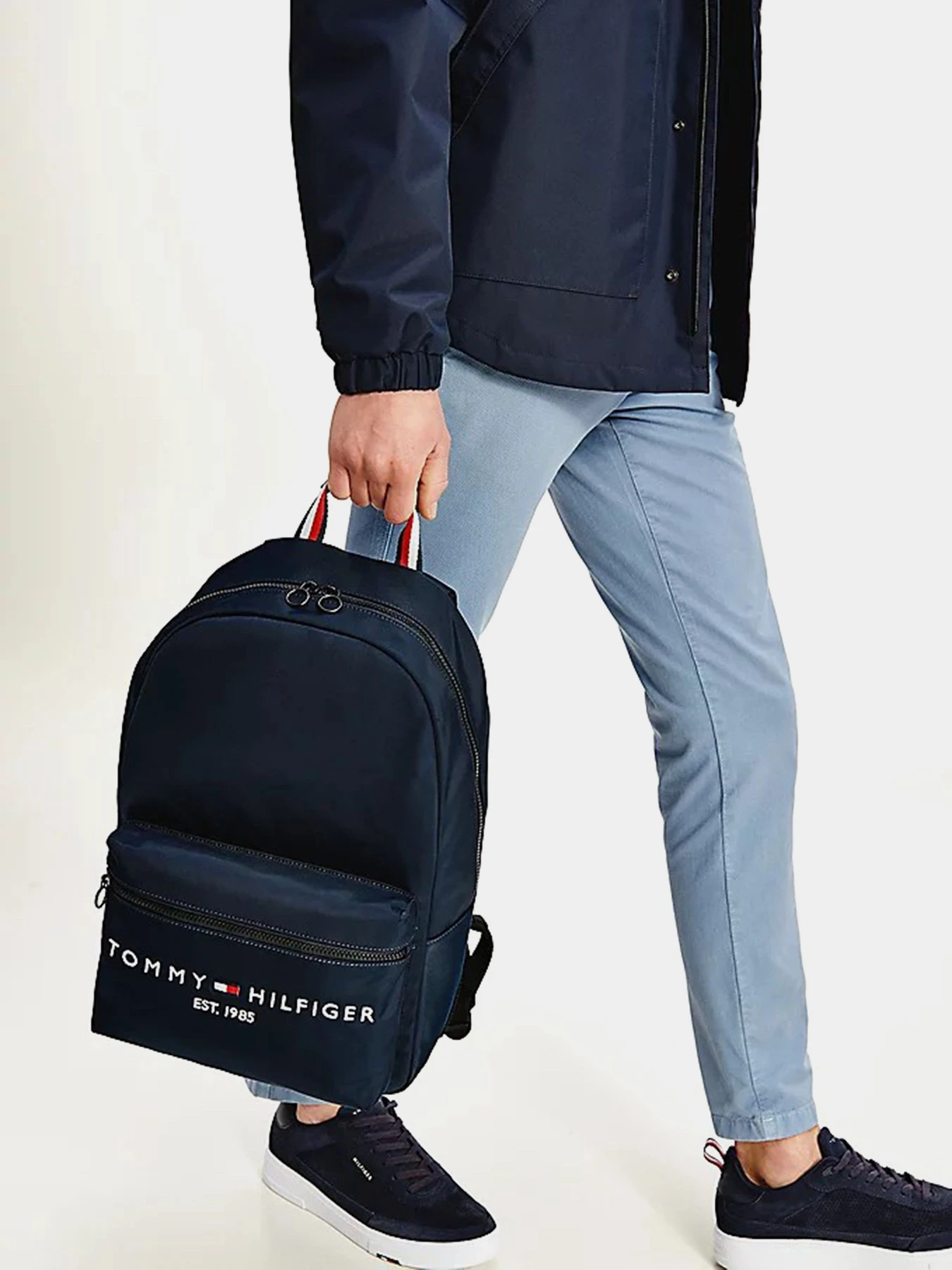 Рюкзаки Tommy Hilfiger модель AM0AM07266-DW5 Рюкзаки Tommy Hilfiger модель AM0AM07266-DW5 Фото