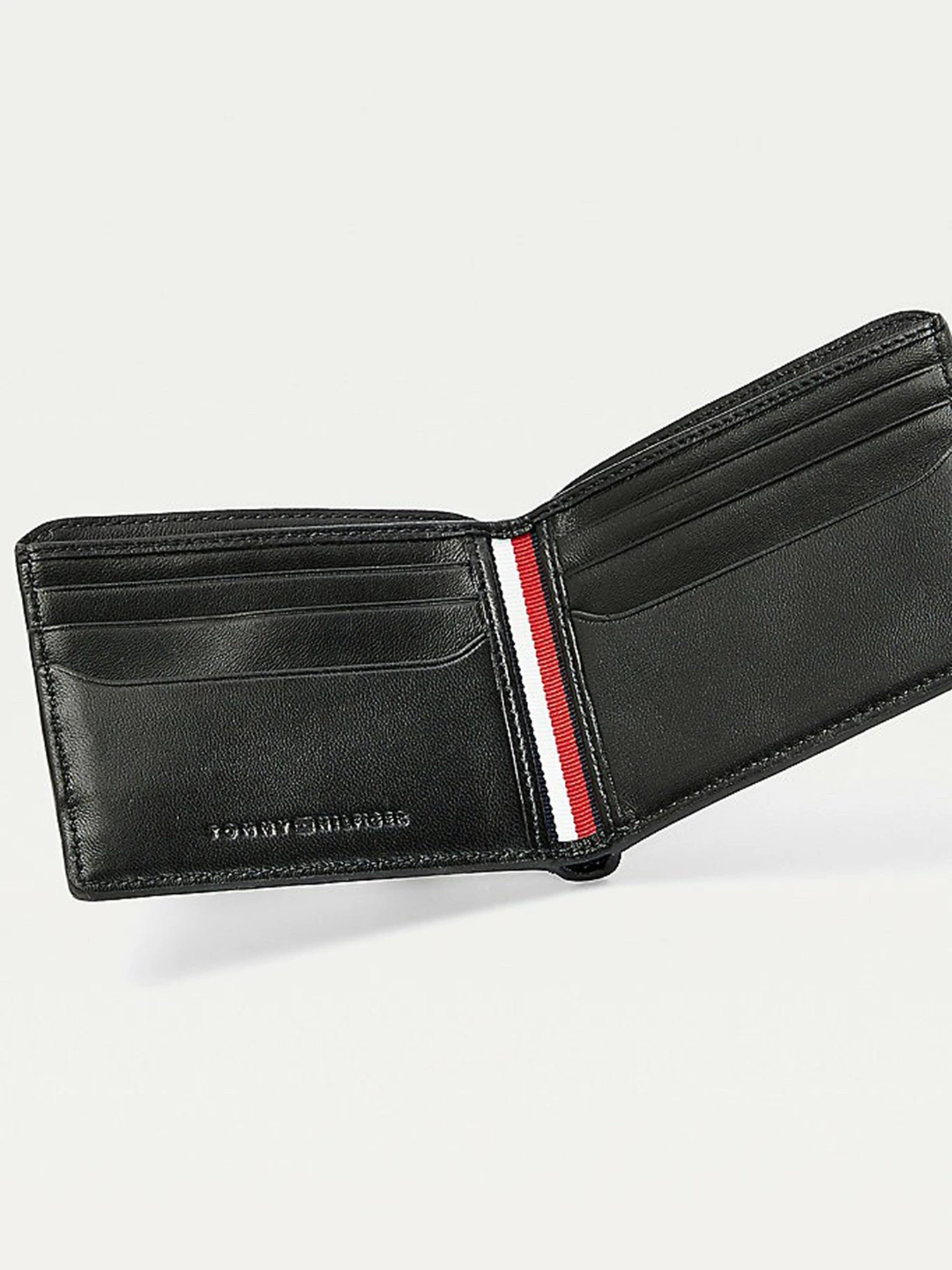Гаманці Tommy Hilfiger модель AM0AM07291-BDS Гаманці Tommy Hilfiger модель AM0AM07291-BDS Фото