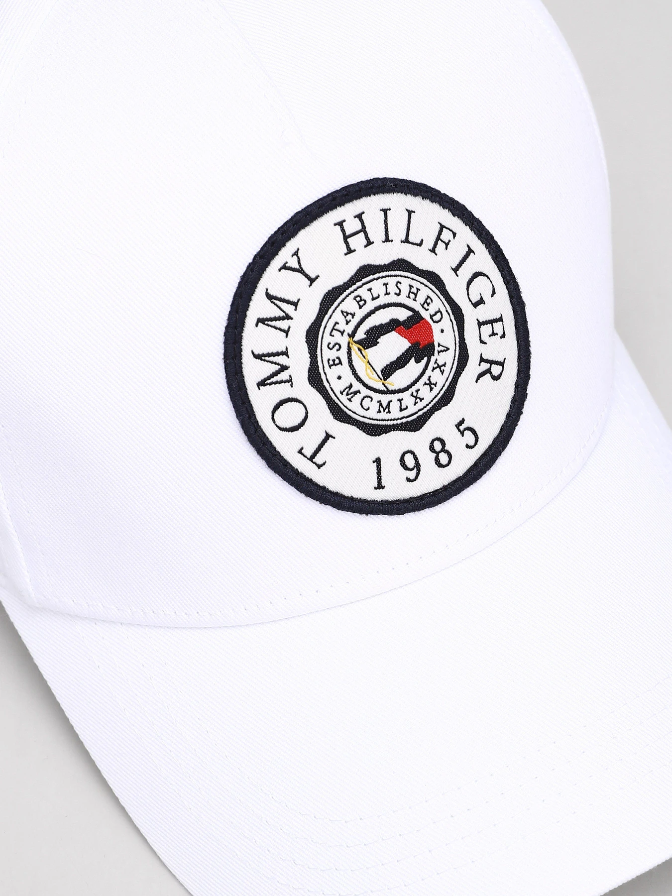 Шапки и кепки Tommy Hilfiger ROUND PATCH модель AM0AM07357-YCF Фото