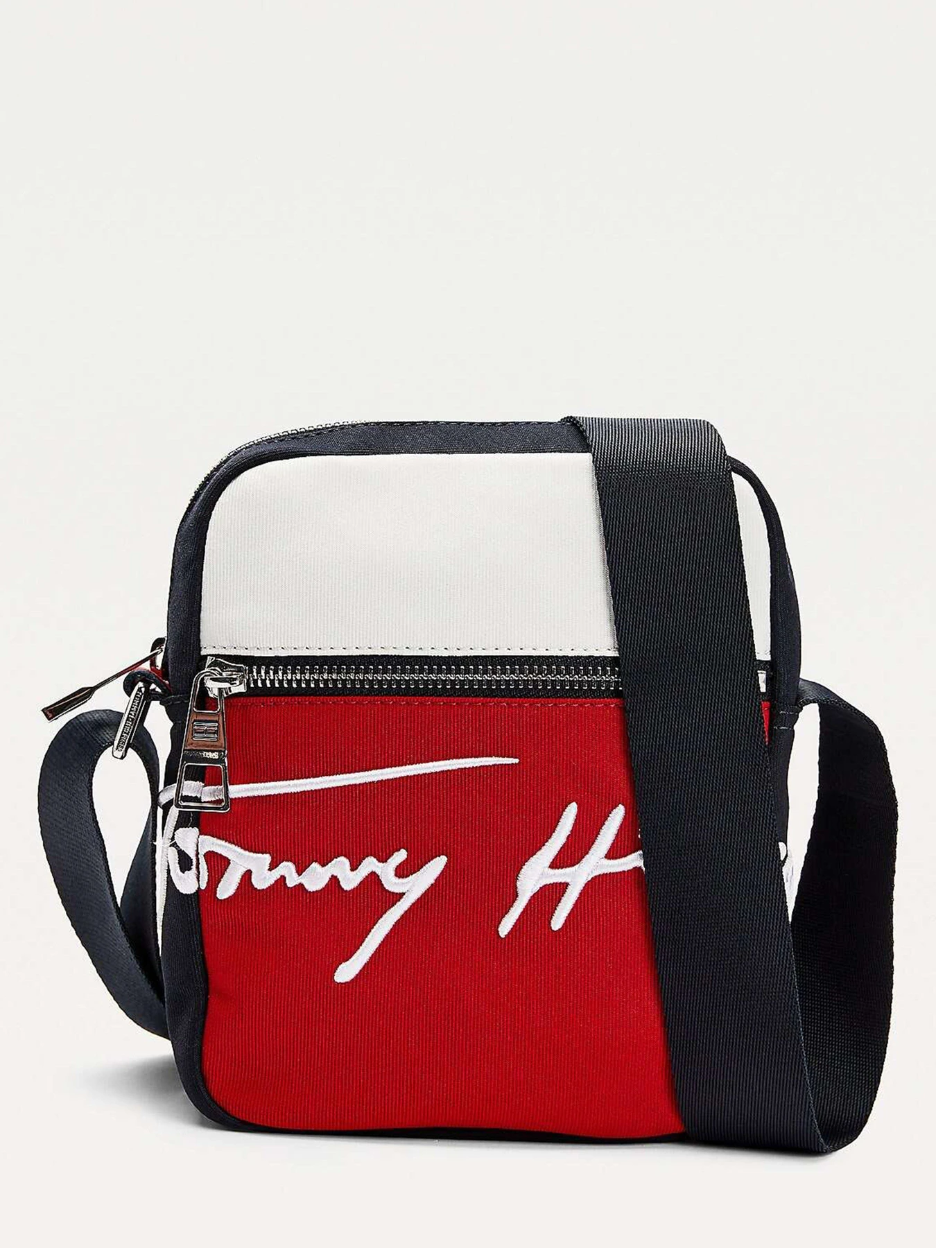 Сумки Tommy Hilfiger модель AM0AM07382-DW5 Сумки Tommy Hilfiger модель AM0AM07382-DW5 Фото