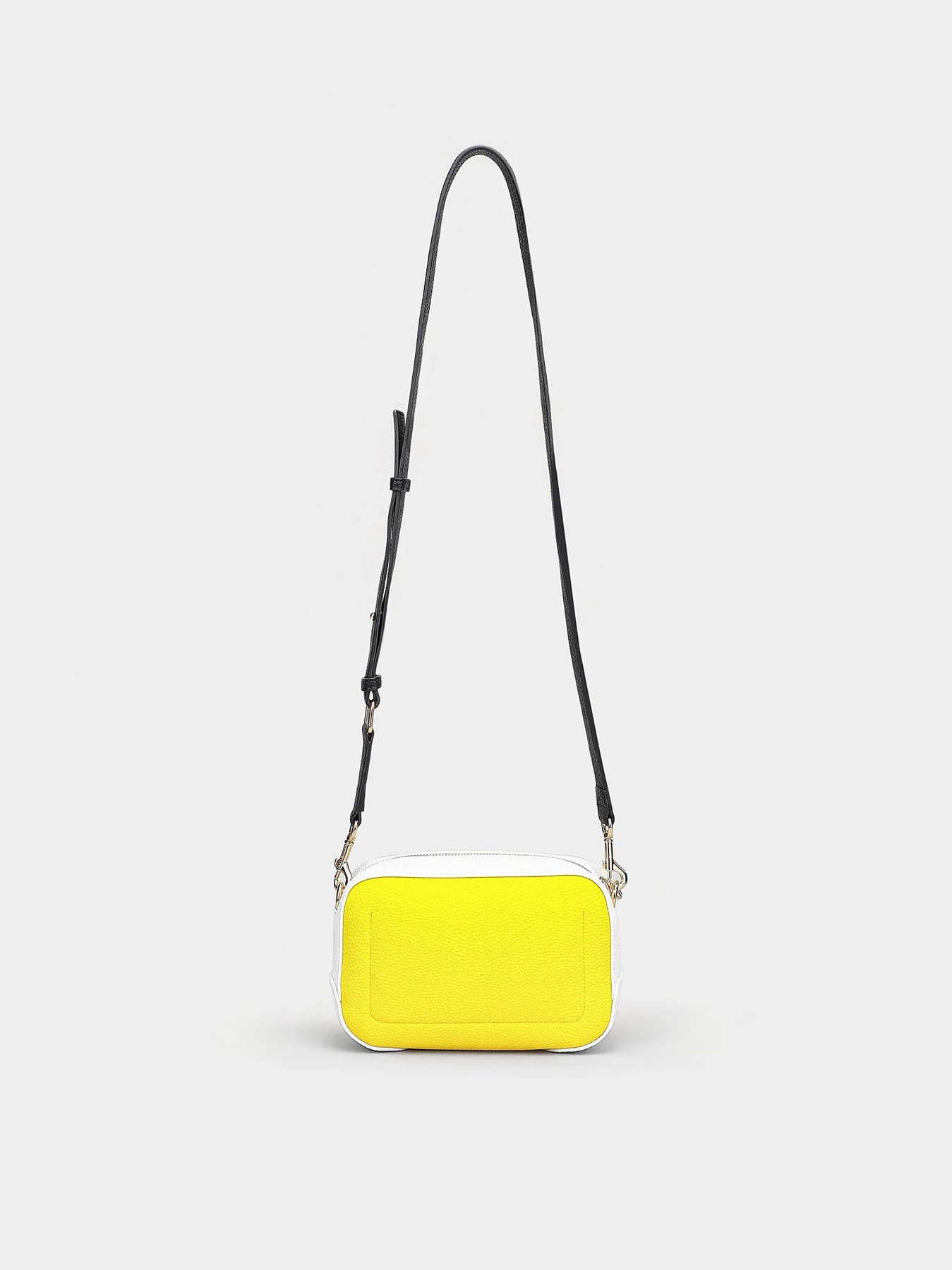 Сумки Tommy Hilfiger модель AW0AW09520-ZGS Сумки Tommy Hilfiger модель AW0AW09520-ZGS Фото
