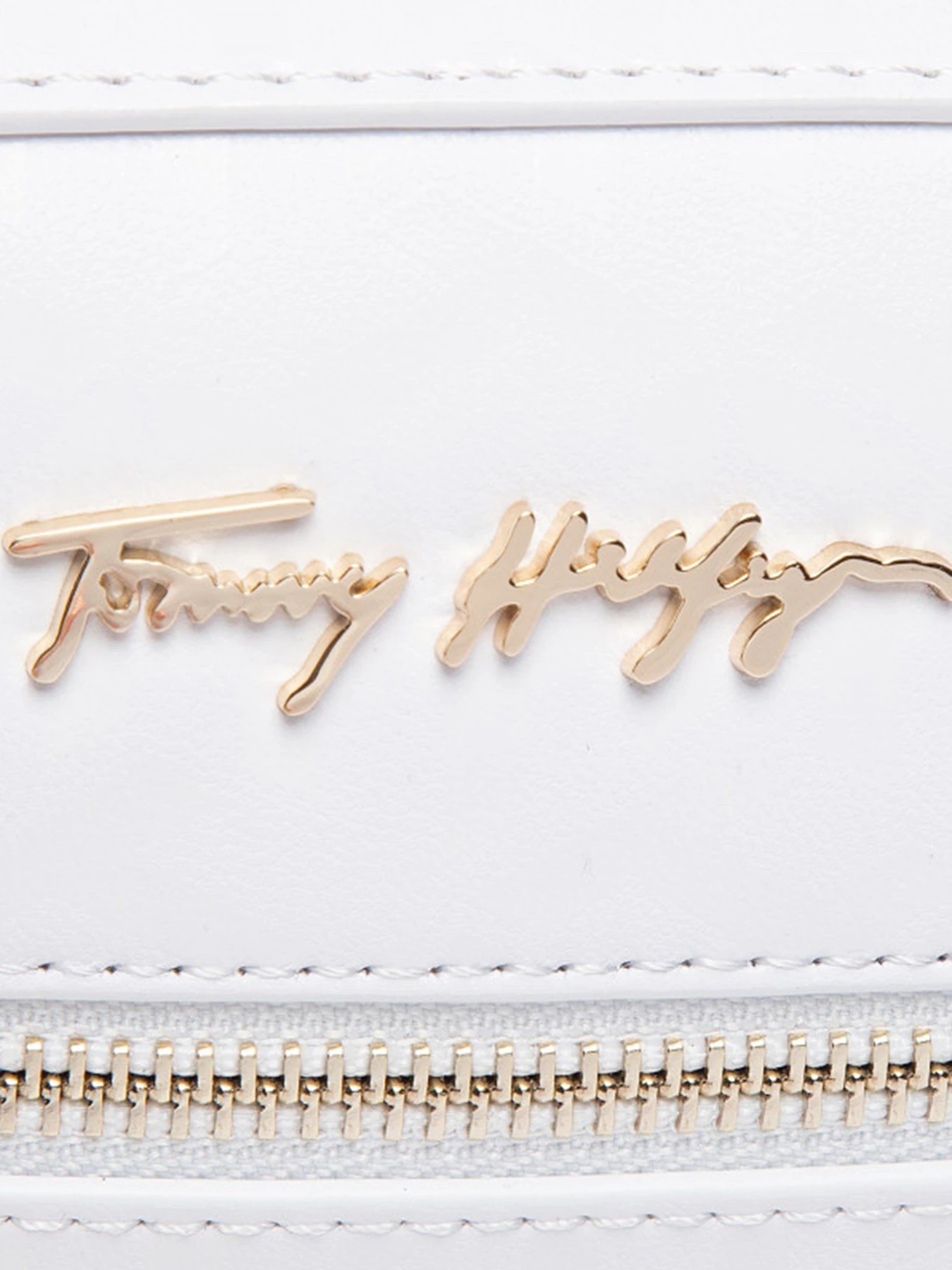 Сумки Tommy Hilfiger модель AW0AW09653-YAF Сумки Tommy Hilfiger модель AW0AW09653-YAF Фото