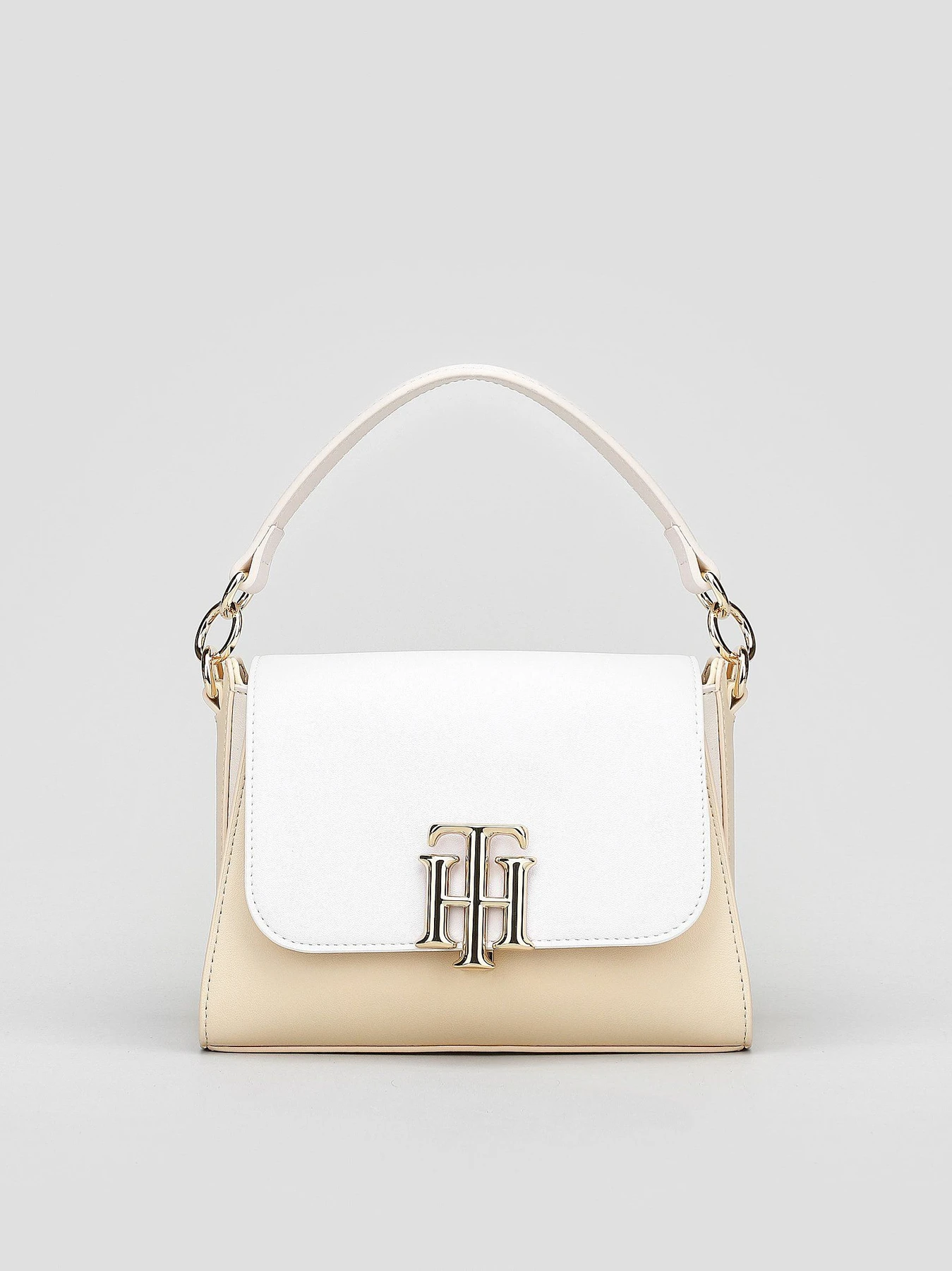 Сумки Tommy Hilfiger модель AW0AW09655-ACK Сумки Tommy Hilfiger модель AW0AW09655-ACK Фото