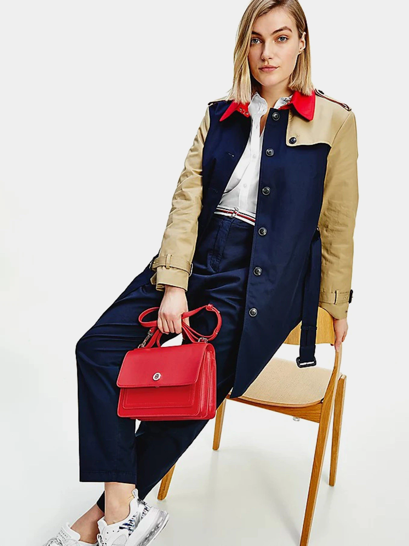 Сумки Tommy Hilfiger модель AW0AW09667-SNE Фото
