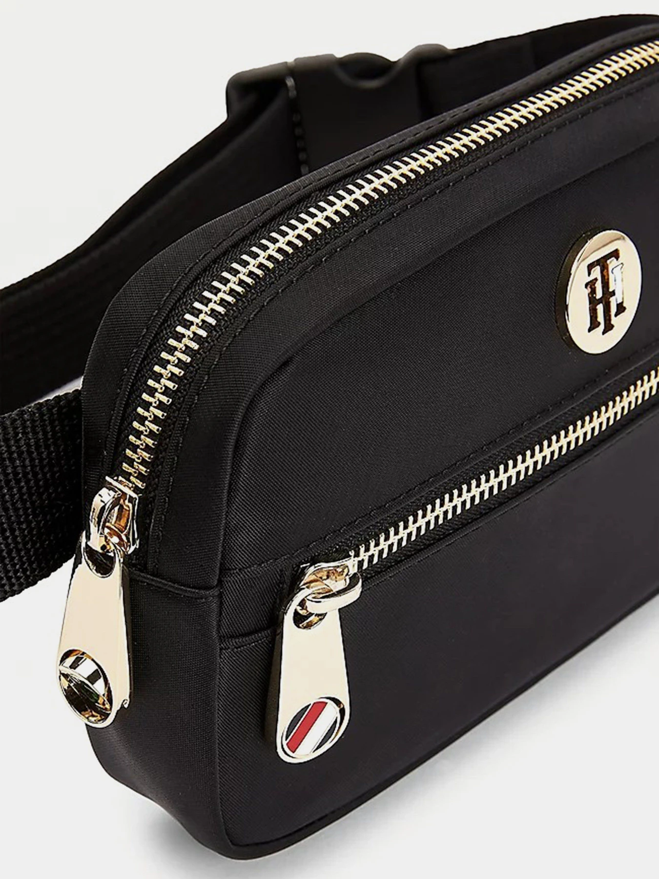 Сумки Tommy Hilfiger модель AW0AW09668-BDS Сумки Tommy Hilfiger модель AW0AW09668-BDS Фото