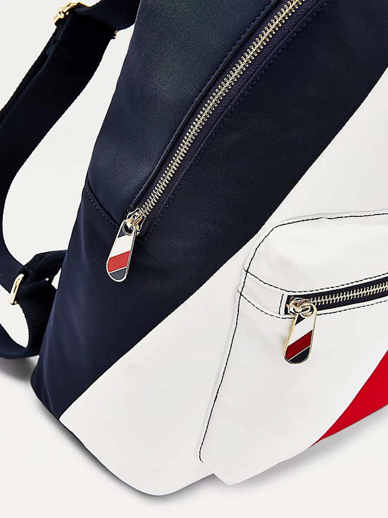 Рюкзаки Tommy Hilfiger модель AW0AW09692-0GY Рюкзаки Tommy Hilfiger модель AW0AW09692-0GY Фото