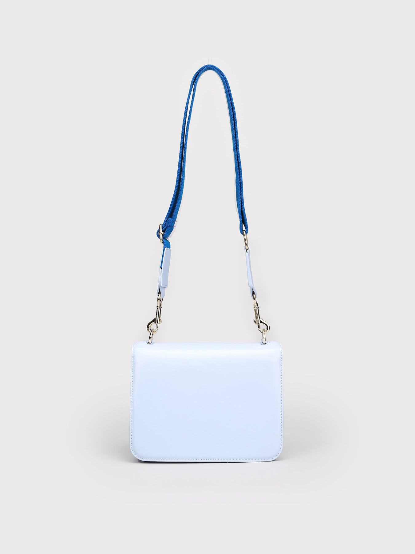Сумки Tommy Hilfiger модель AW0AW09695-C3Q Сумки Tommy Hilfiger модель AW0AW09695-C3Q Фото