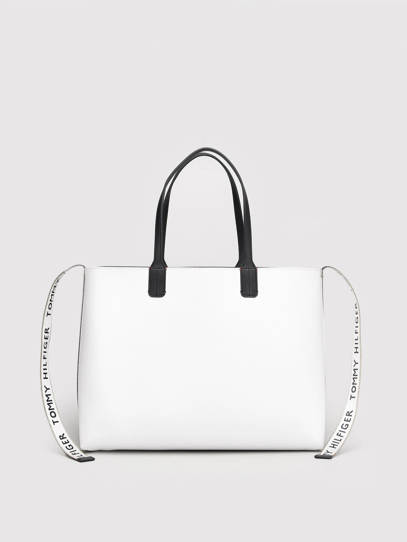 Сумки Tommy Hilfiger модель AW0AW09707-YAF Сумки Tommy Hilfiger модель AW0AW09707-YAF Фото