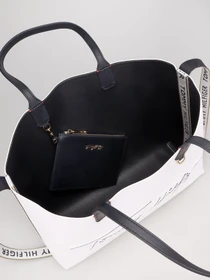 Сумки Tommy Hilfiger модель AW0AW09707-YAF Фото