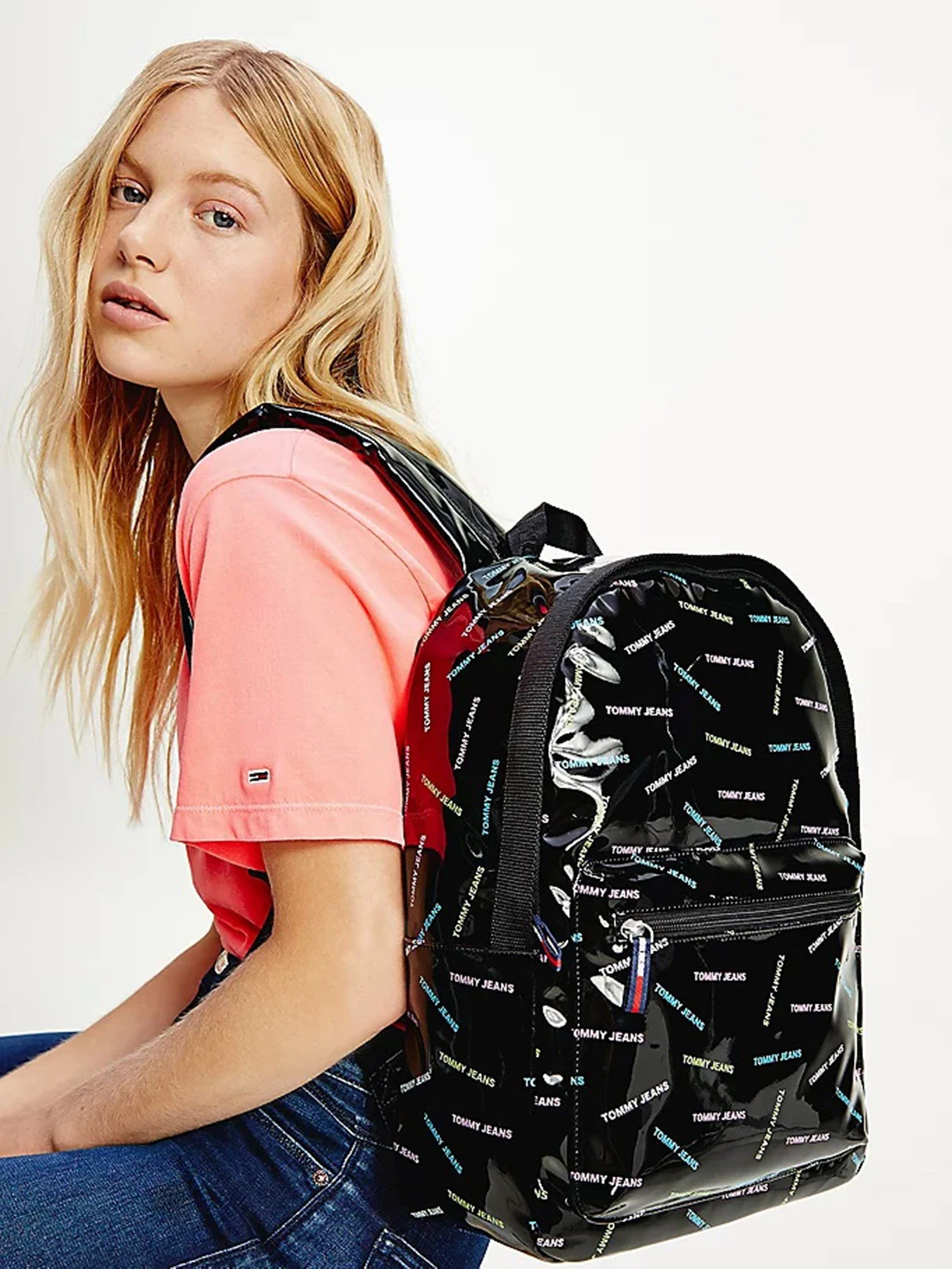 Рюкзаки Tommy Hilfiger модель AW0AW09851-BDS Рюкзаки Tommy Hilfiger модель AW0AW09851-BDS Фото